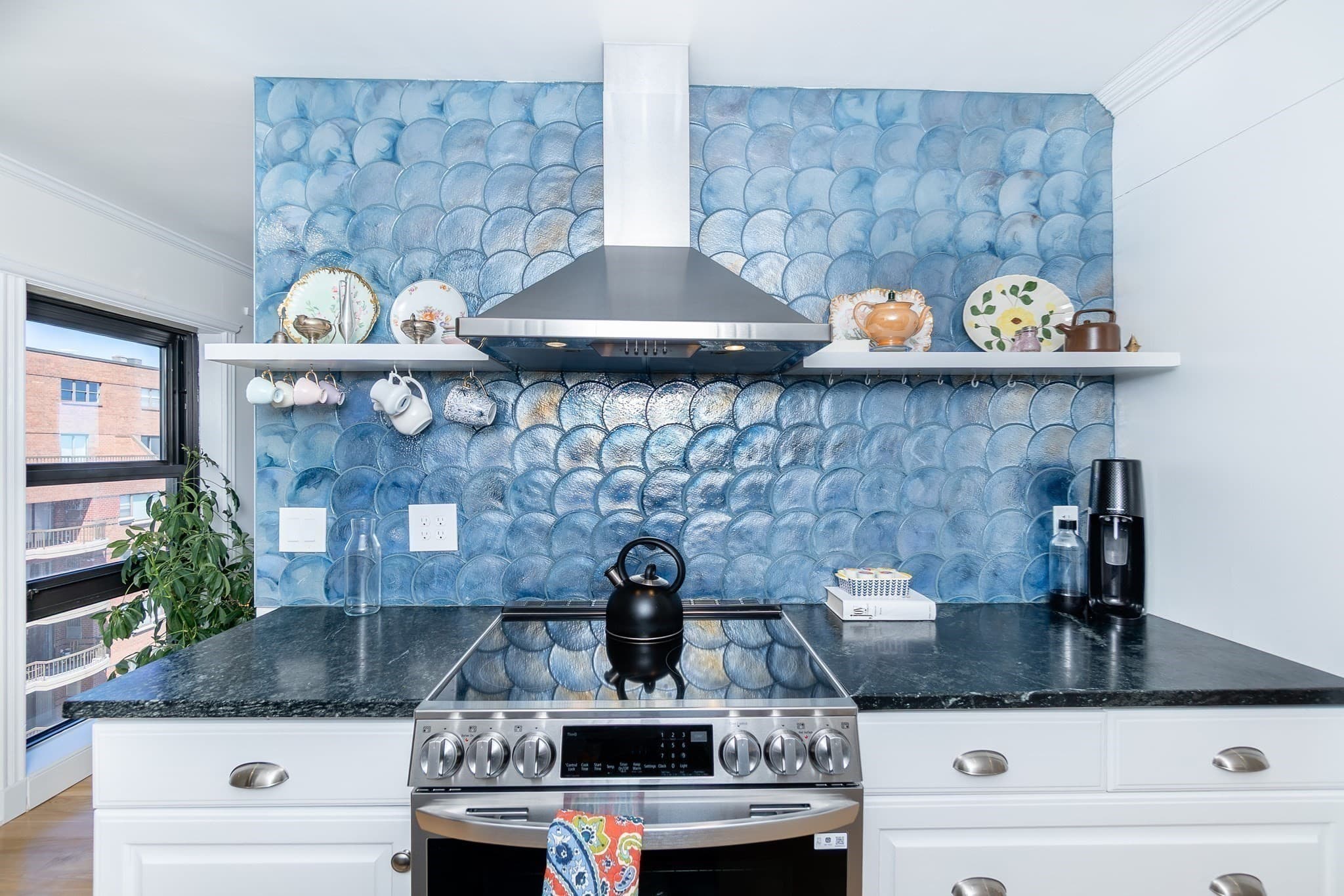 Condominium at 1 Seal Harbor # 916, Winthrop MA 02152, Winthrop, photo 10 of 28