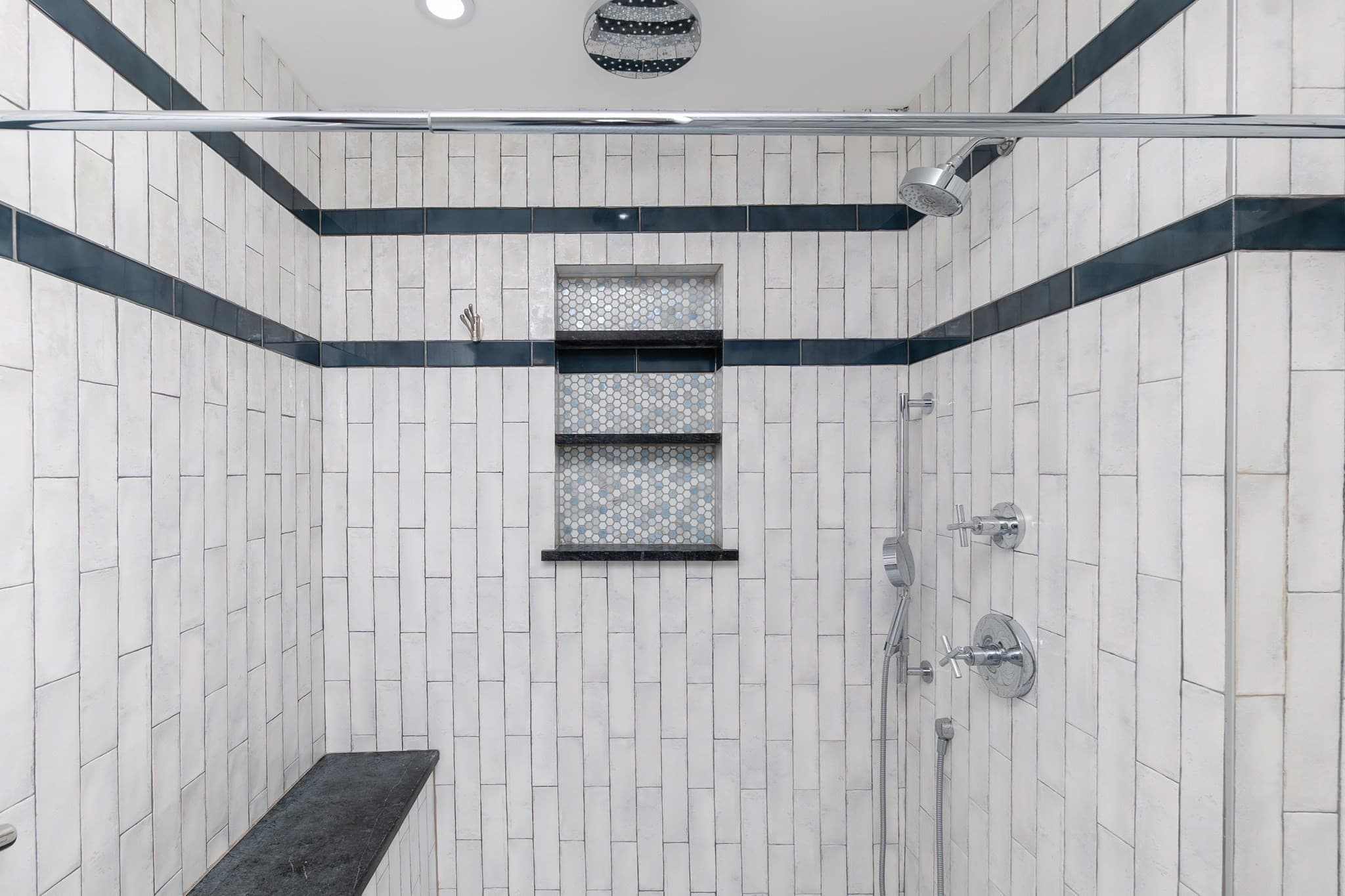 Condominium at 1 Seal Harbor # 916, Winthrop MA 02152, Winthrop, photo 19 of 28