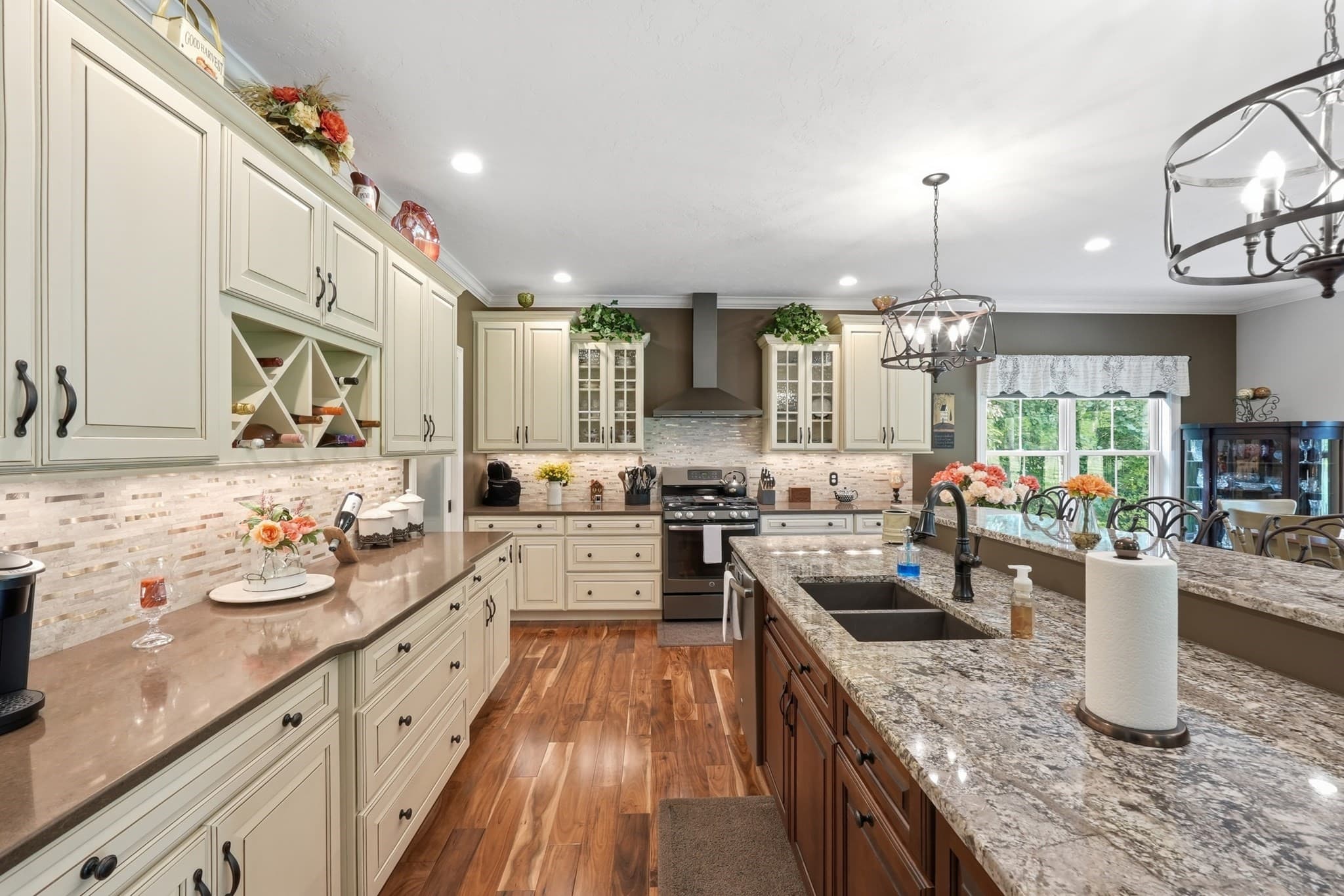 Single Family Residence at 406 N Liberty St, Belchertown MA 01007, Belchertown, photo 10 of 42