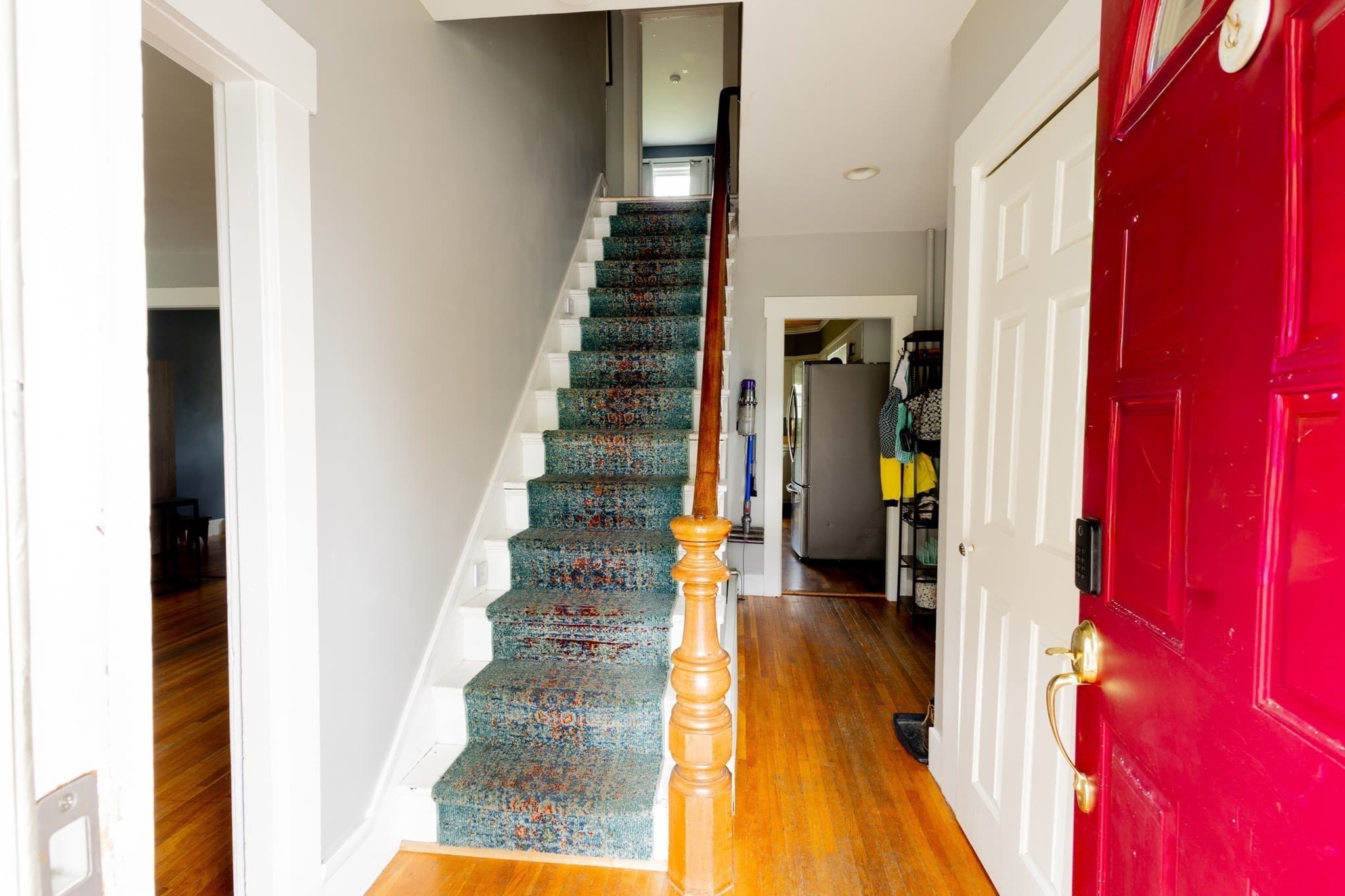 Single Family Residence at 147 W Broadway, Gardner MA 01440, Gardner, photo 6 of 25