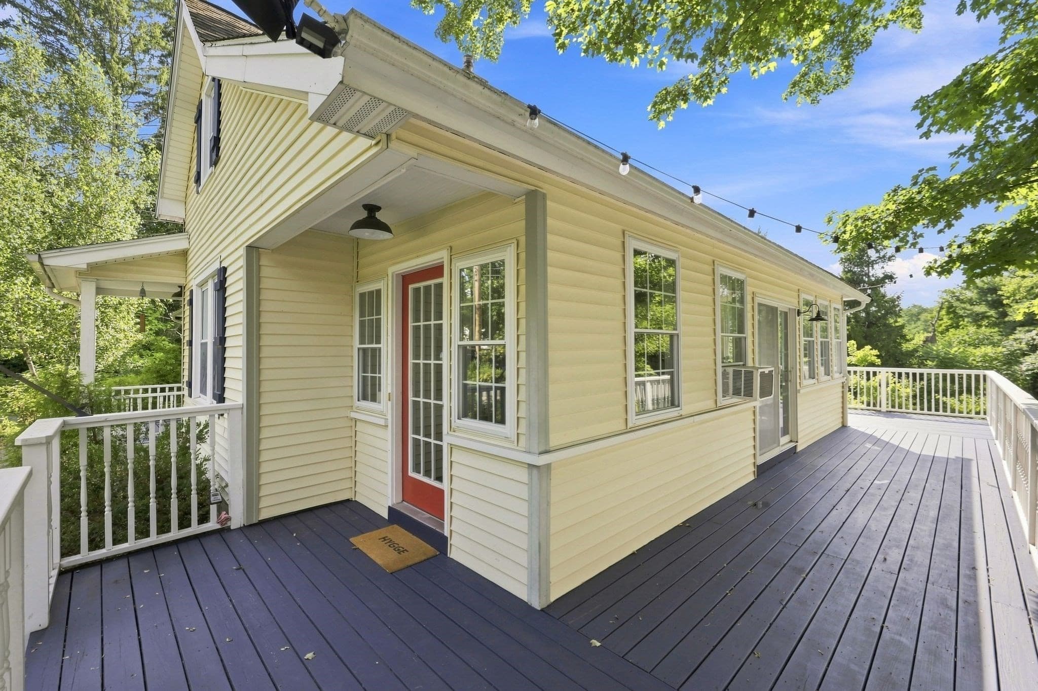 Single Family Residence at 143 Park St, Easthampton MA 01027, Easthampton, photo 4 of 42