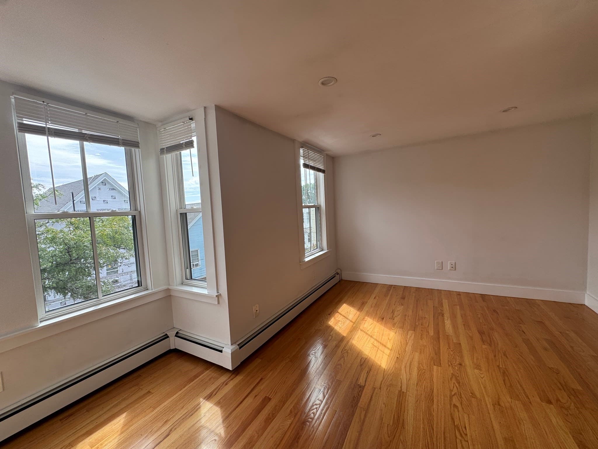 Condominium at 120 Trenton Street # 3, Boston MA 02128, photo 7 of 26