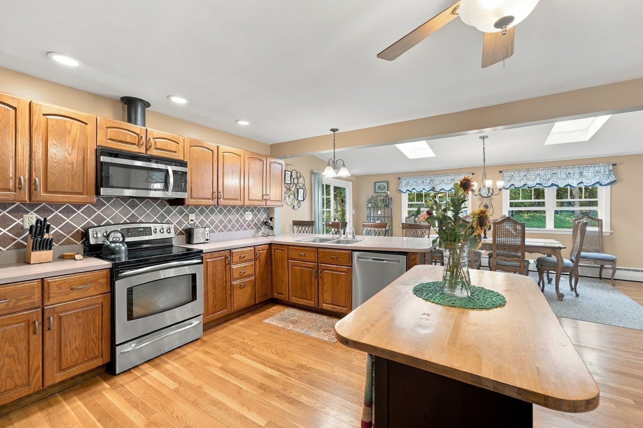 Single Family Residence at 12 Trim Street, Rehoboth MA 02769, Rehoboth, photo 8 of 41