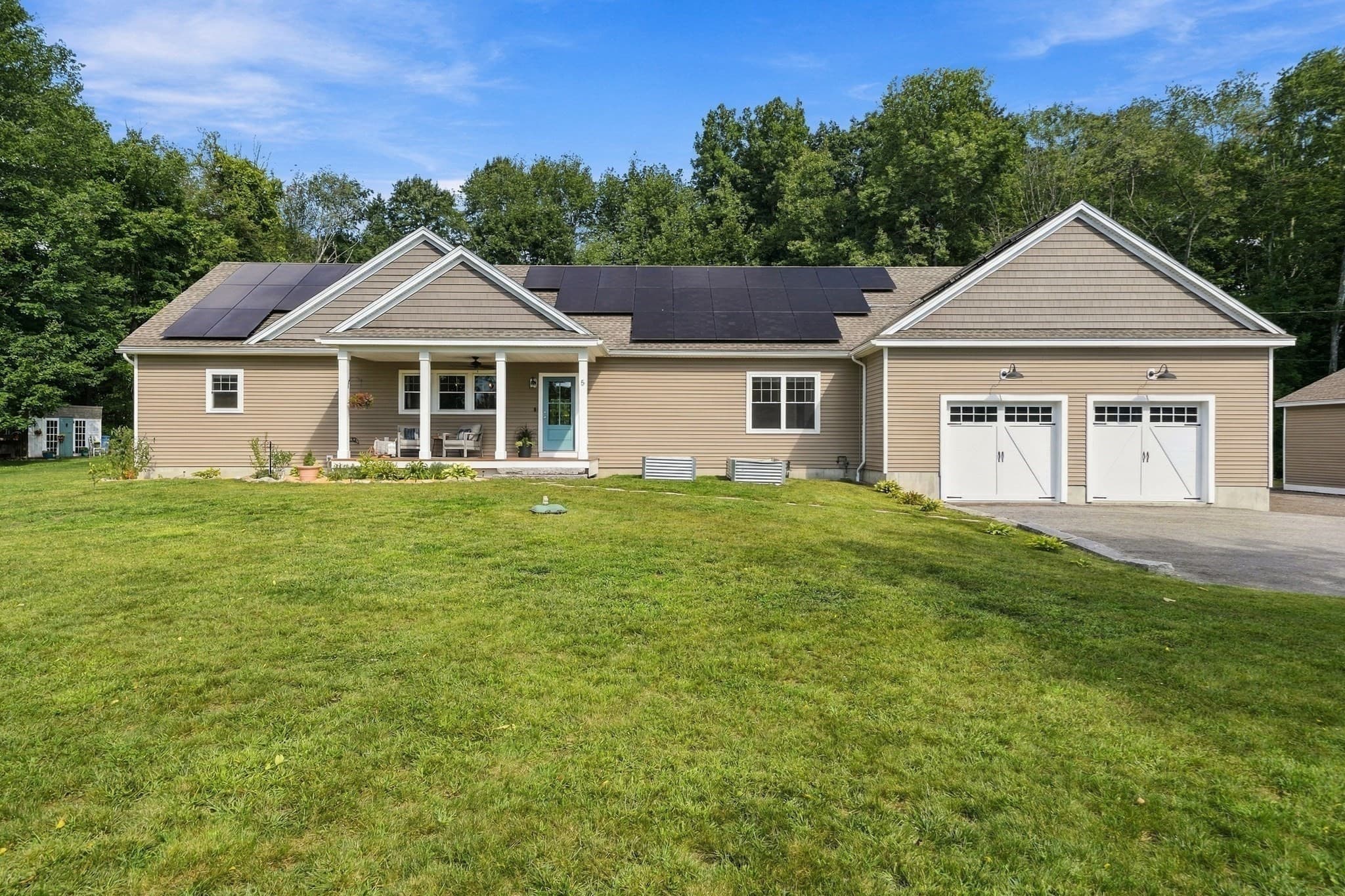Single Family Residence at 5 Chase Road, Londonderry NH 03053, Londonderry, photo 3 of 42