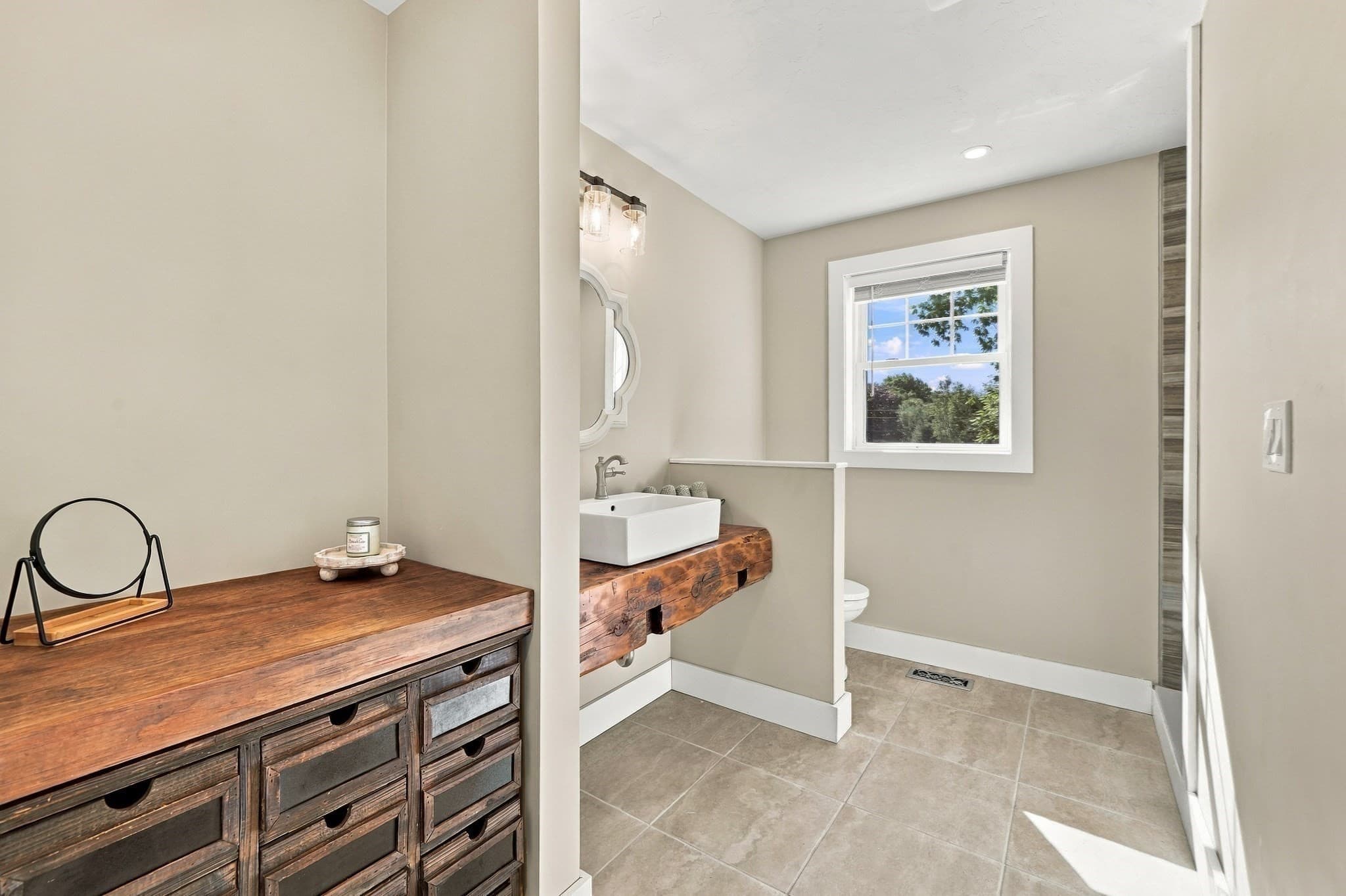 Single Family Residence at 5 Chase Road, Londonderry NH 03053, Londonderry, photo 20 of 42