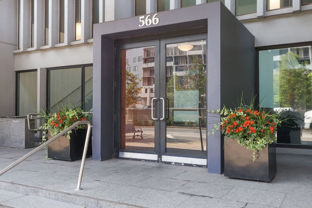 Stock Cooperative at 566 Commonwealth # 708, Boston MA 02215, photo 28 of 30