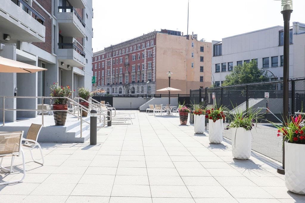 Stock Cooperative at 566 Commonwealth # 708, Boston MA 02215, photo 25 of 30