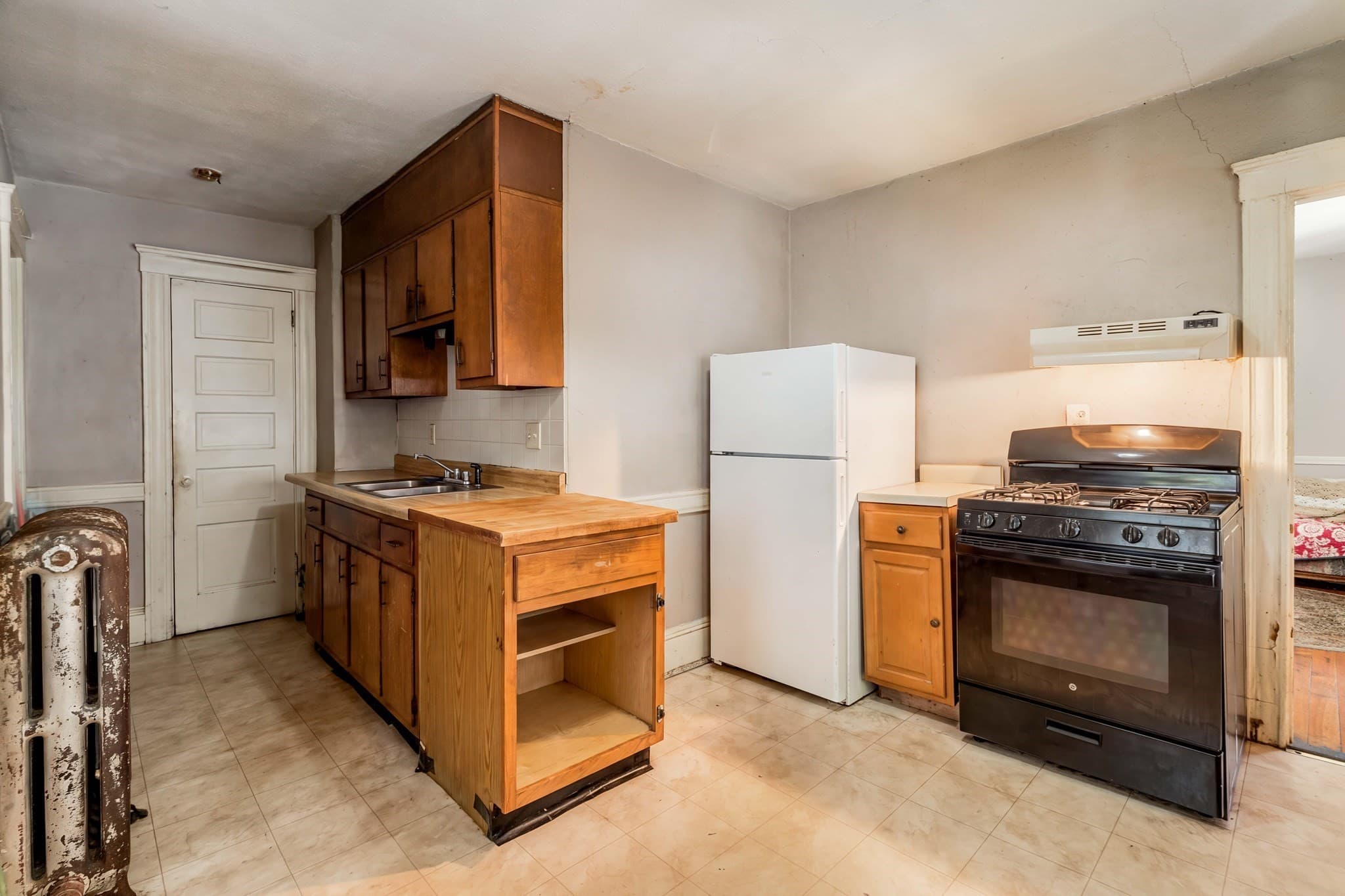 2 Family - 2 Units Up/Down at 104 Lawrence, Framingham MA 01702, Framingham, photo 10 of 22
