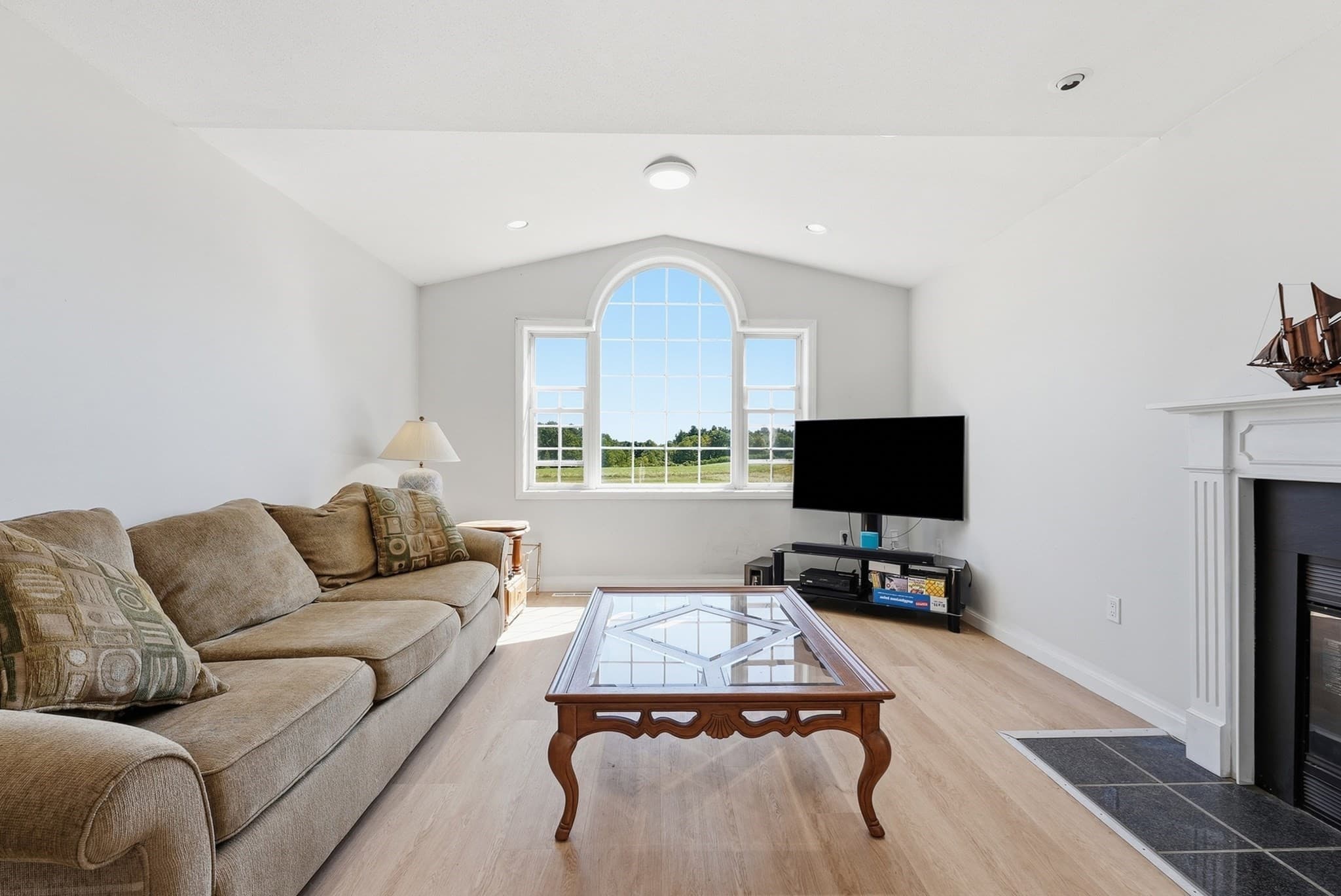 Single Family Residence at 39 Gibbs Rd, Blandford MA 01008, photo 6 of 39