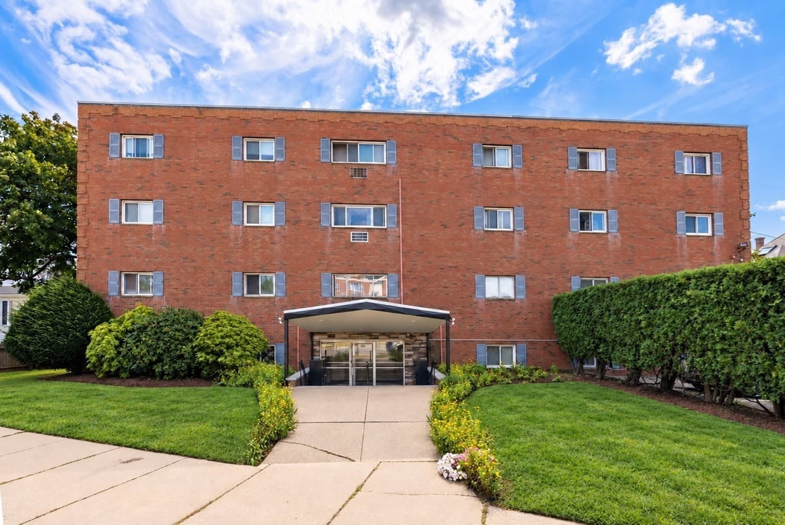 183 Mt Auburn St # 15, Watertown MA 02472