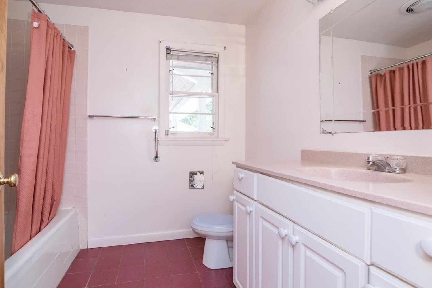 Single Family Residence at 136 Lincoln Avenue, Amherst MA 01002, Amherst, photo 27 of 36