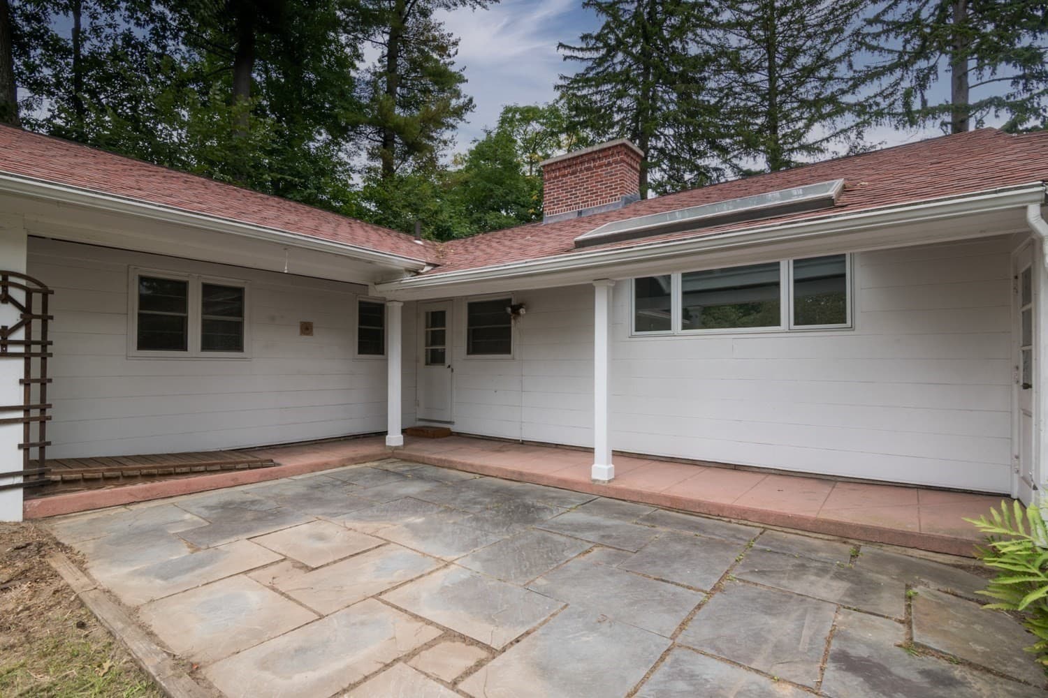 Single Family Residence at 136 Lincoln Avenue, Amherst MA 01002, Amherst, photo 32 of 36