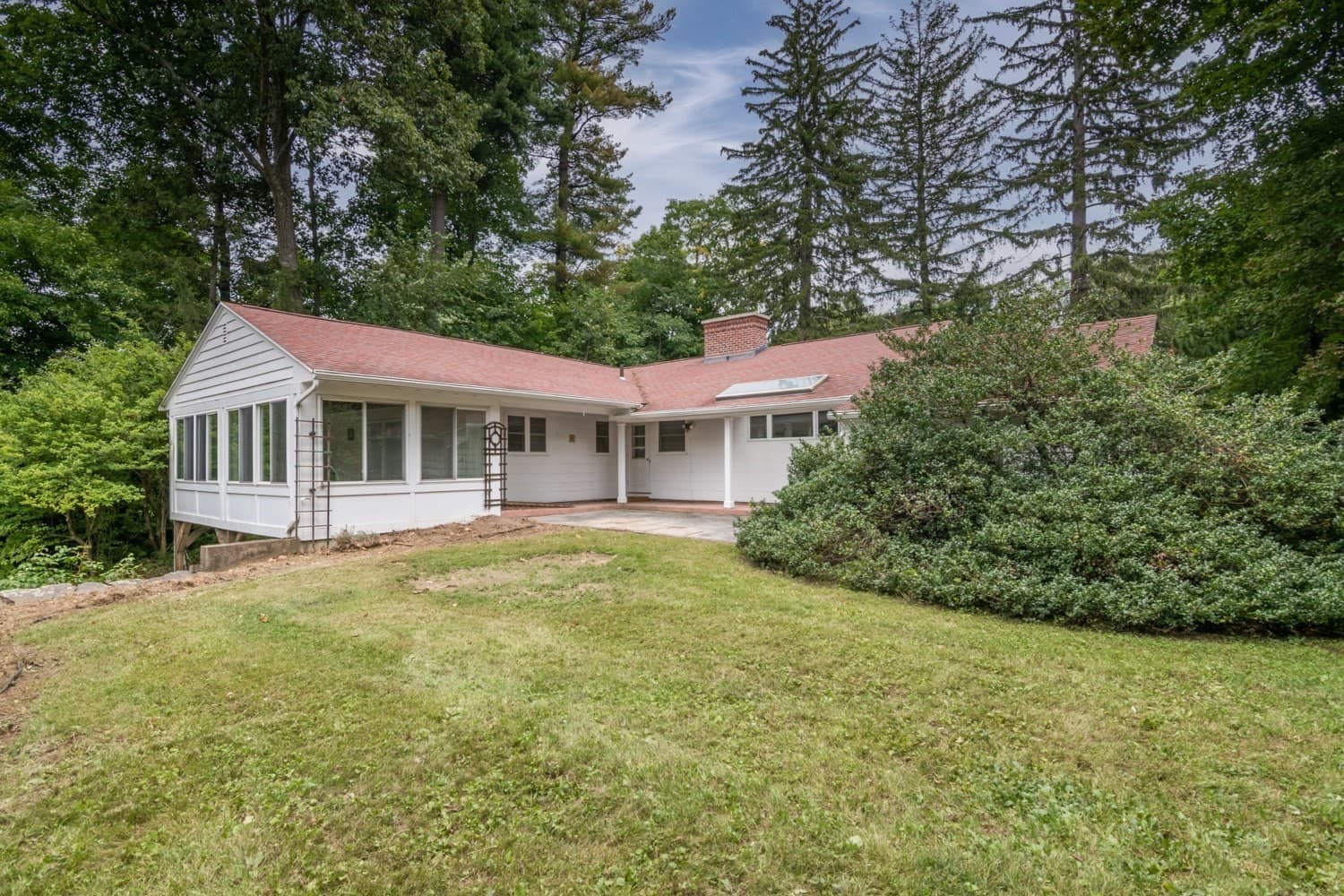136 Lincoln Avenue, Amherst MA 01002
