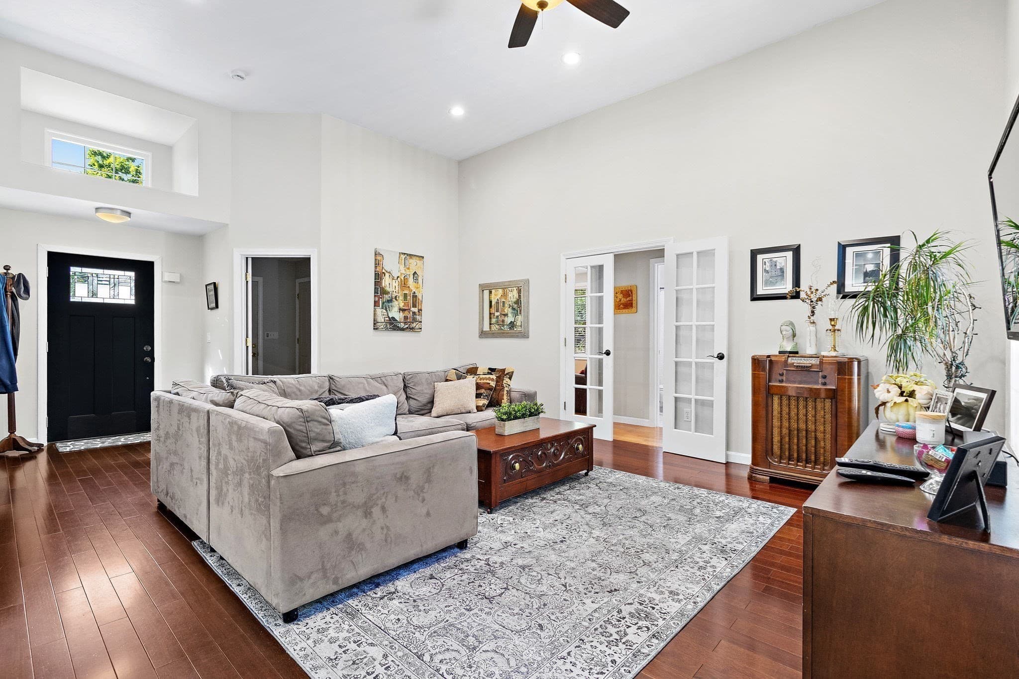Single Family Residence at 24 Tanyard Rd, Dudley MA 01571, Dudley, photo 5 of 39