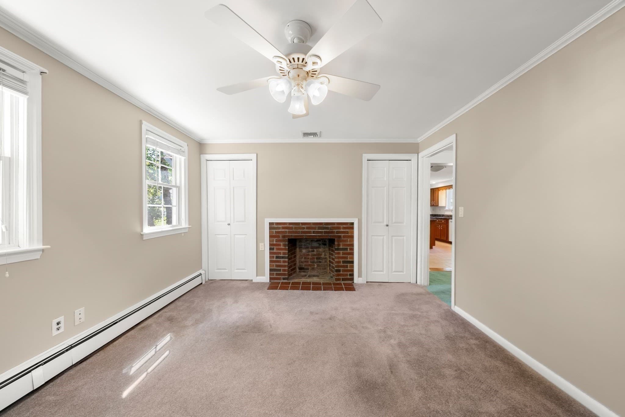 Single Family Residence at 4 Carson Rd, Woburn MA 01801, Woburn, photo 23 of 33