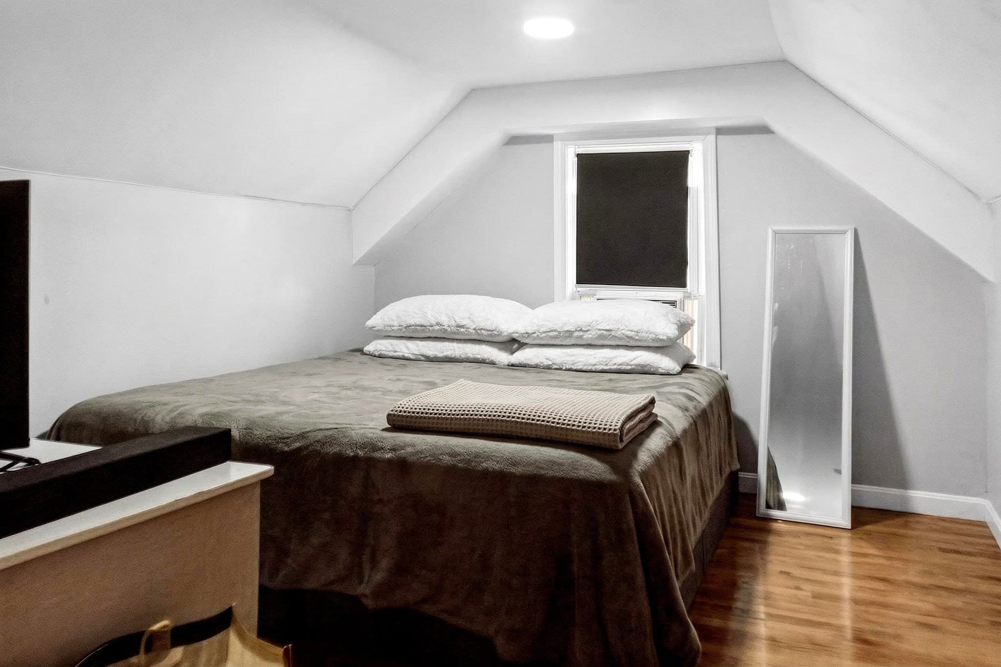 Single Family Residence at 17 Moon St, Southbridge MA 01550, Southbridge, photo 36 of 40
