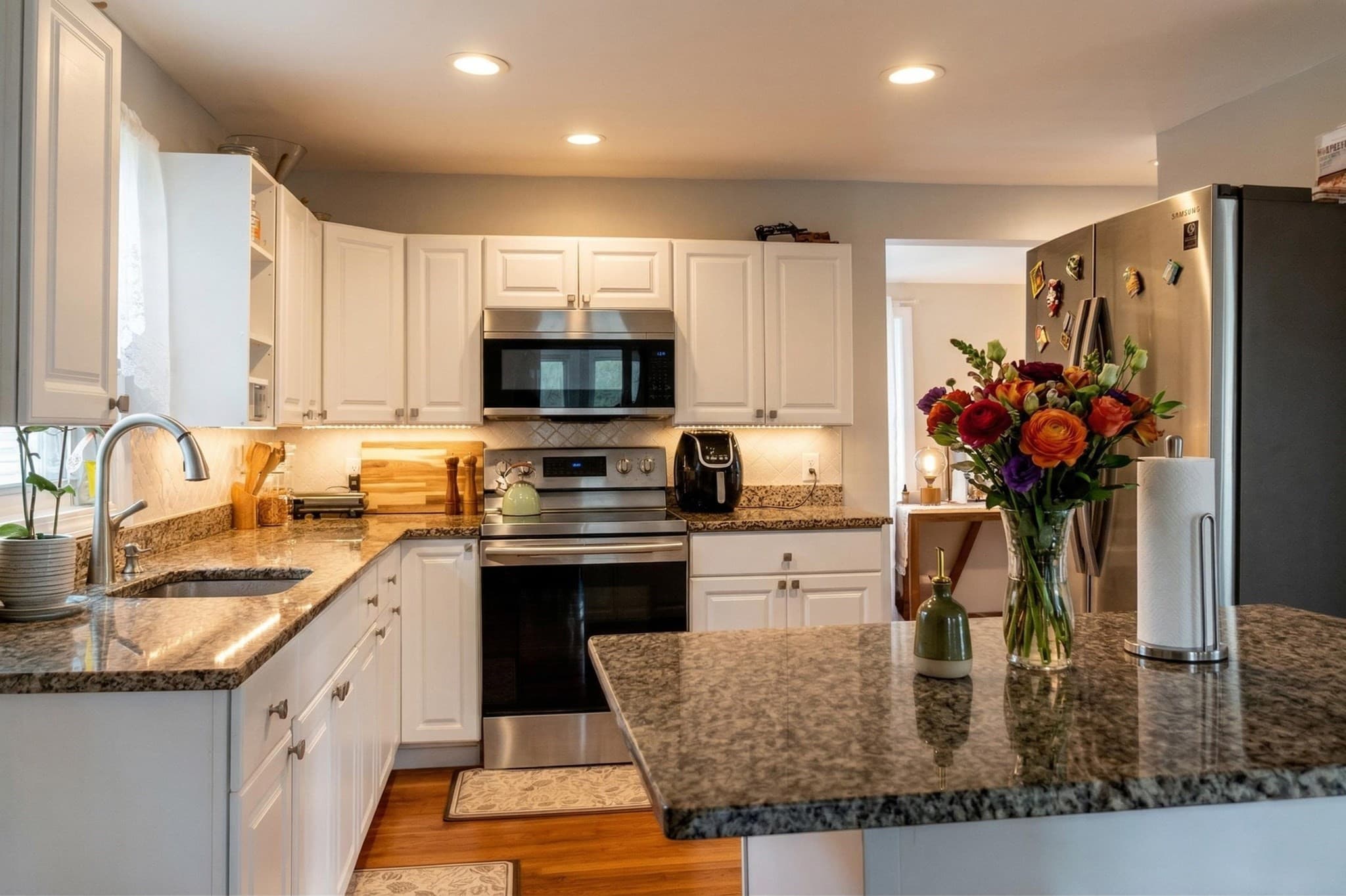 Single Family Residence at 17 Moon St, Southbridge MA 01550, Southbridge, photo 18 of 40