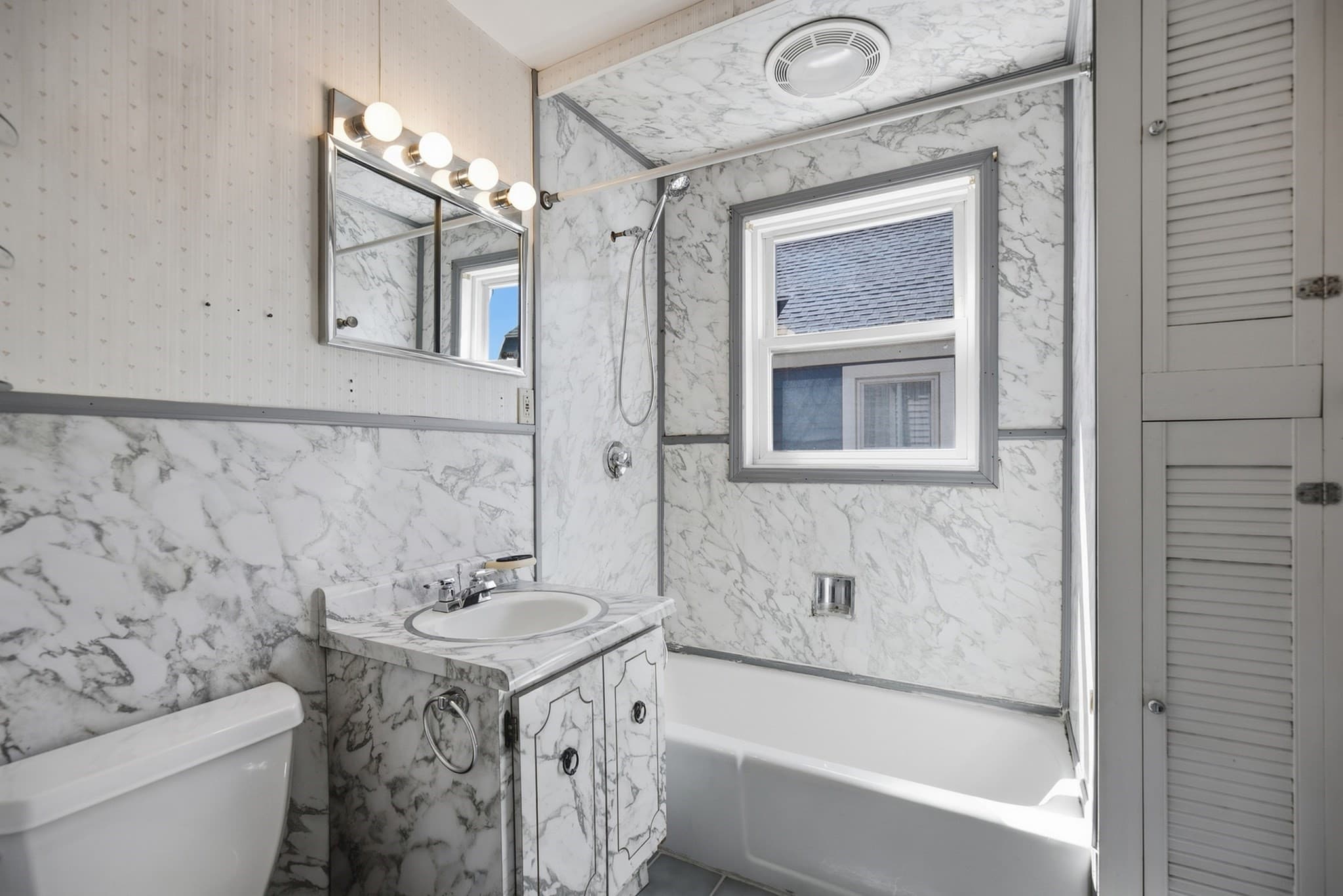 Single Family Residence at 262 Essex St, Swampscott MA 01907, Swampscott, photo 24 of 38