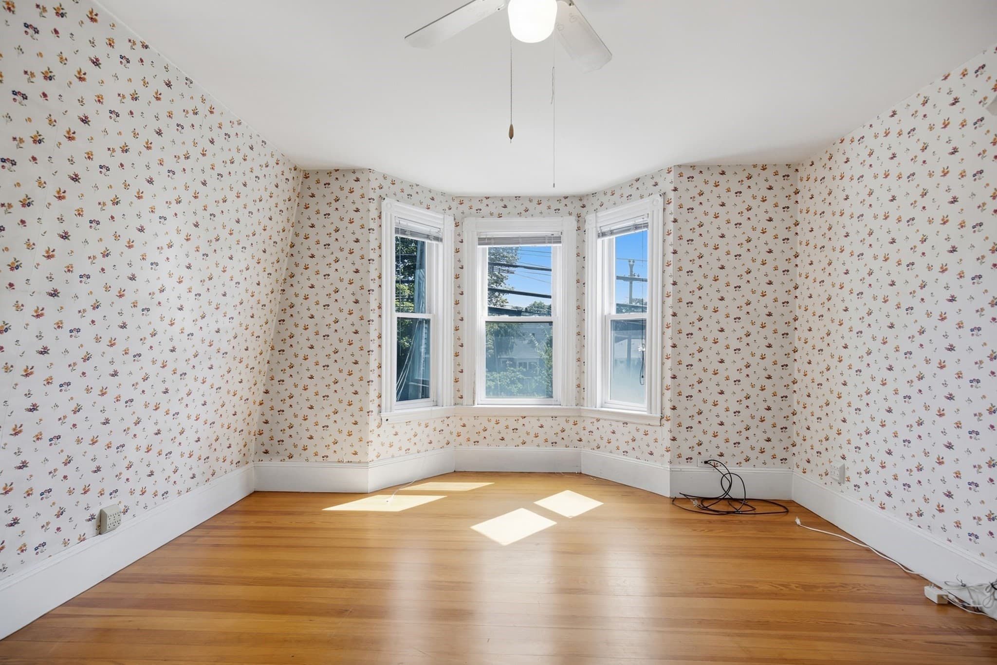 Single Family Residence at 262 Essex St, Swampscott MA 01907, Swampscott, photo 19 of 38