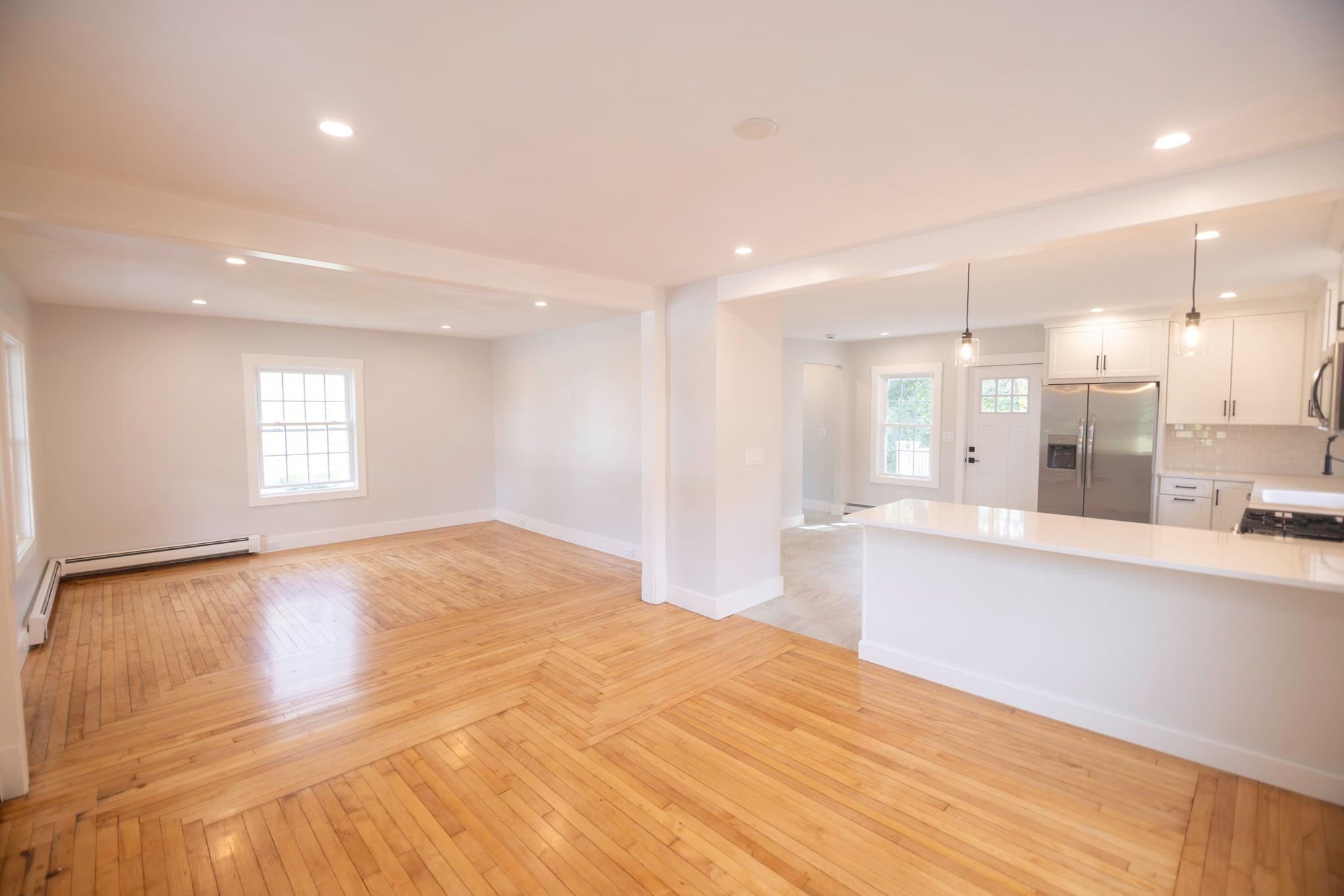 Single Family Residence at 32 Spooner St, Easton MA 02356, Easton, photo 2 of 17