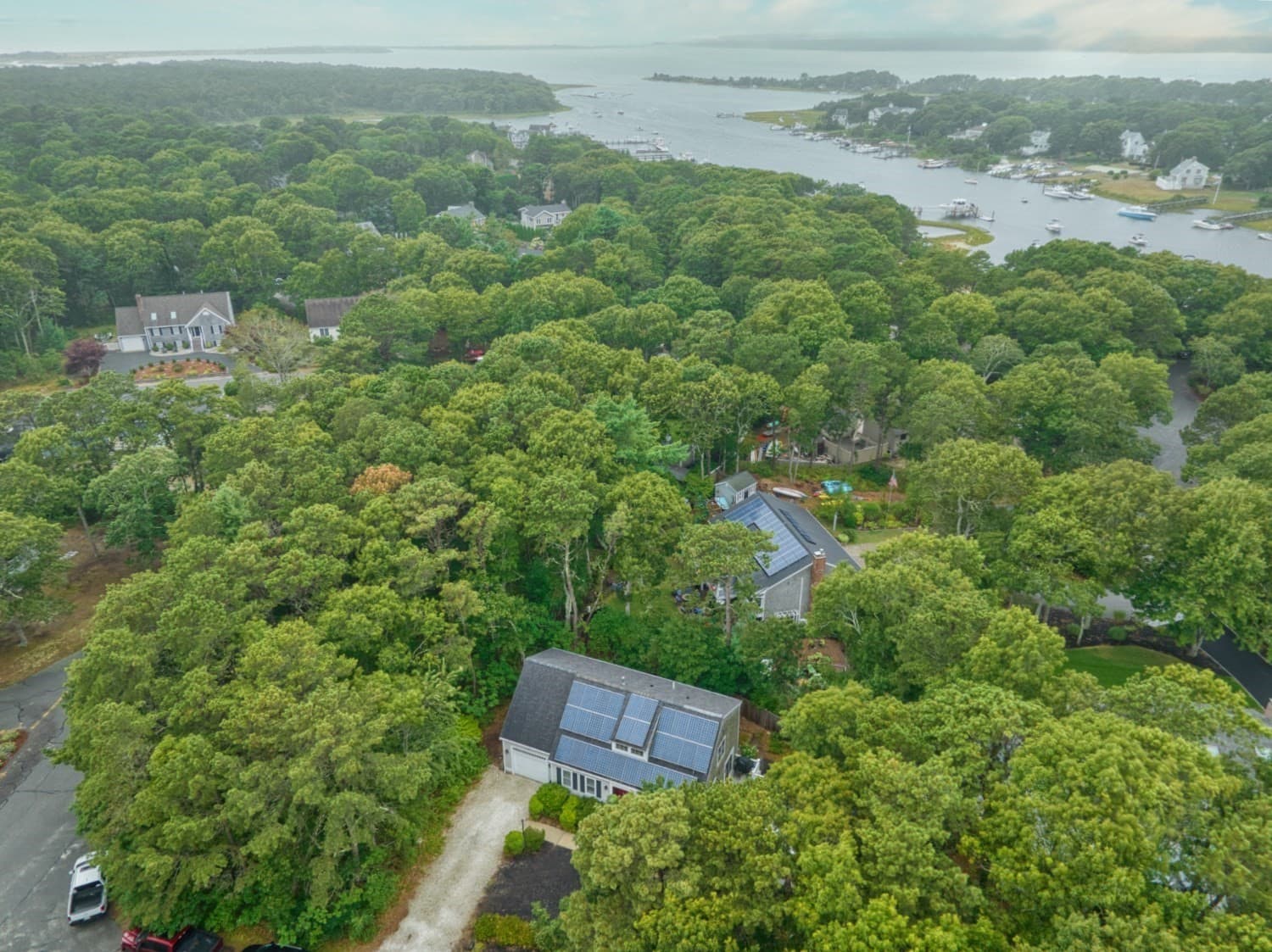 87 Neshobe Rd, Mashpee MA 02649