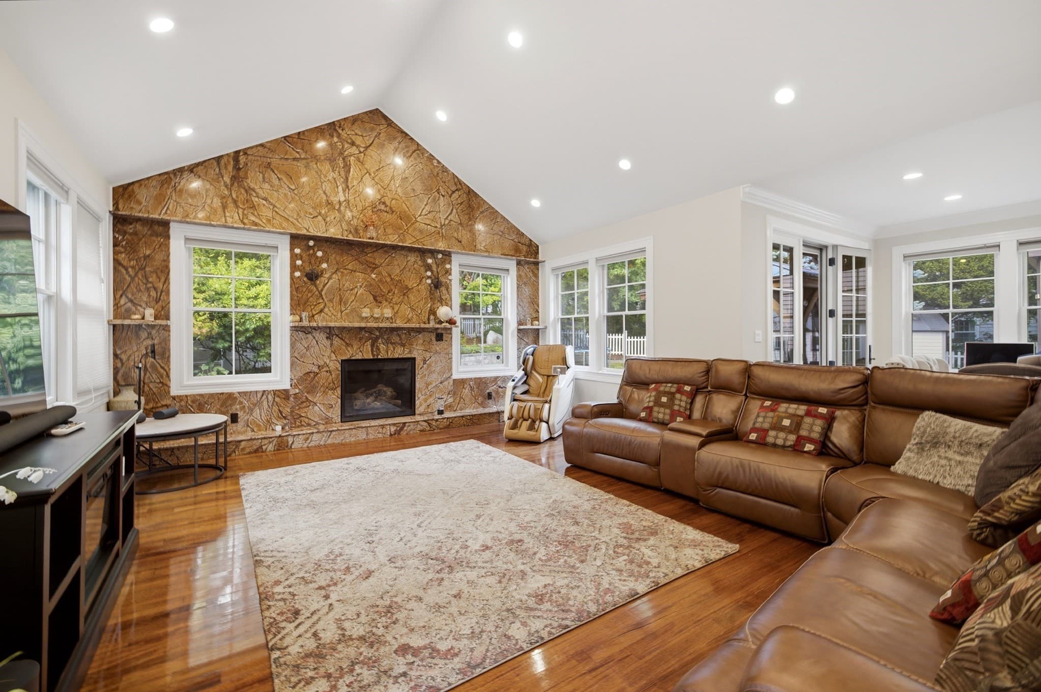 Single Family Residence at 8 Longmeadow Rd, Newton MA 02459, Newton, photo 7 of 41