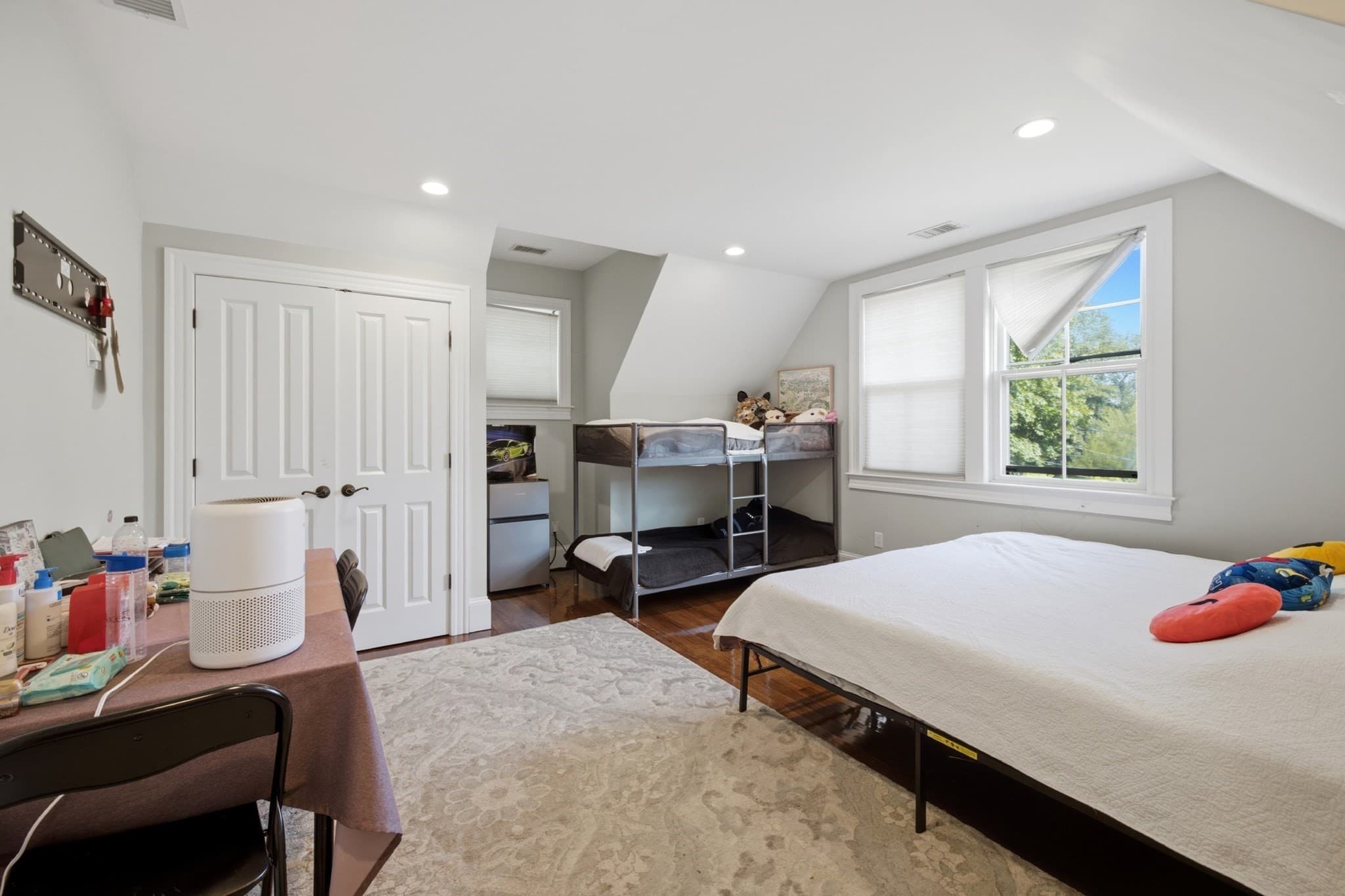 Single Family Residence at 8 Longmeadow Rd, Newton MA 02459, Newton, photo 31 of 41