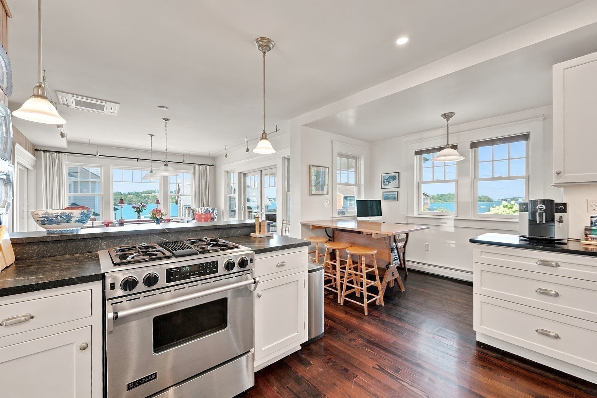 Single Family Residence at 1 Old Colony Rd, Hull MA 02045, Hull, photo 12 of 41