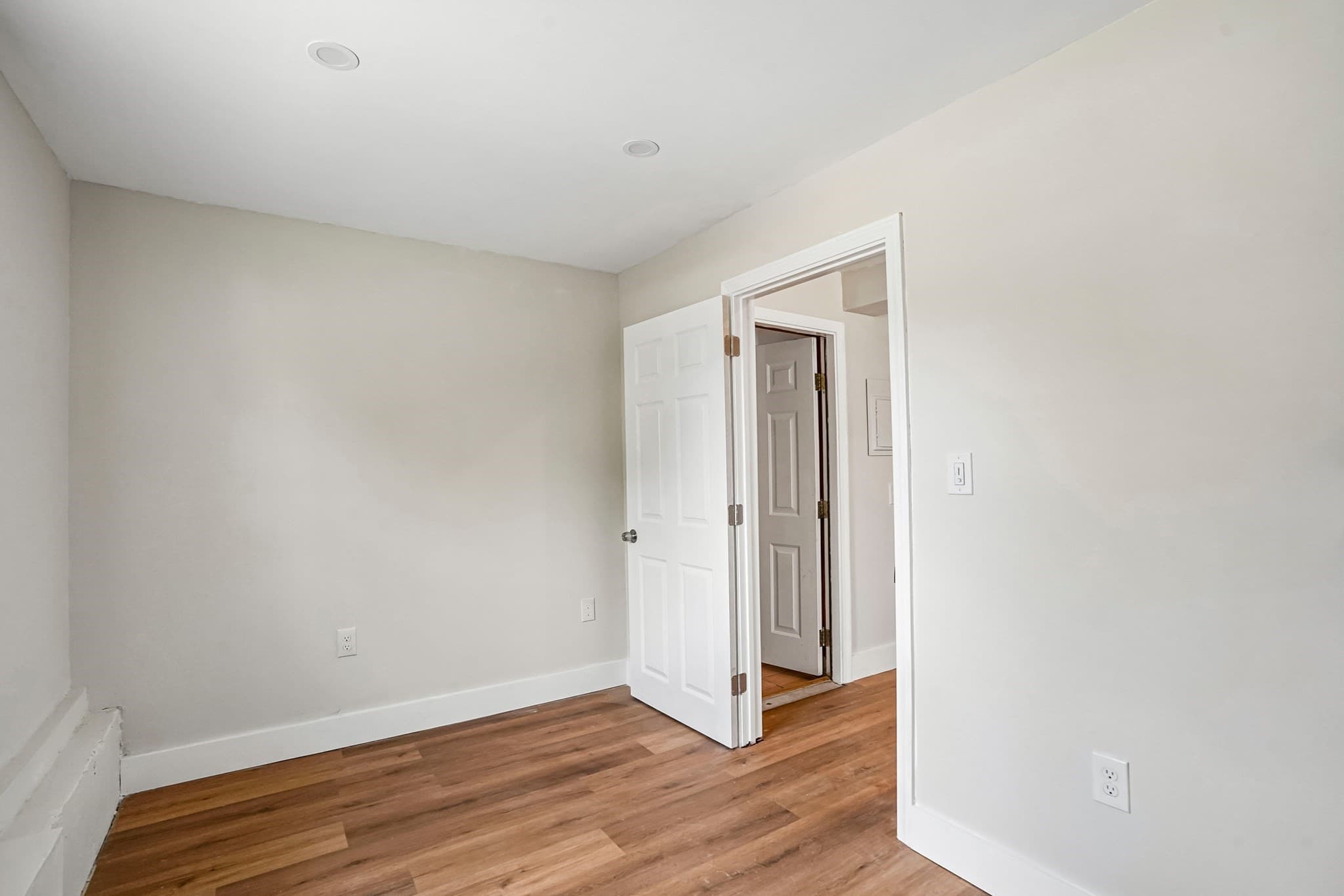 Single Family Residence at 7 Nirvana Dr, Saugus MA 01906, Saugus, photo 12 of 28
