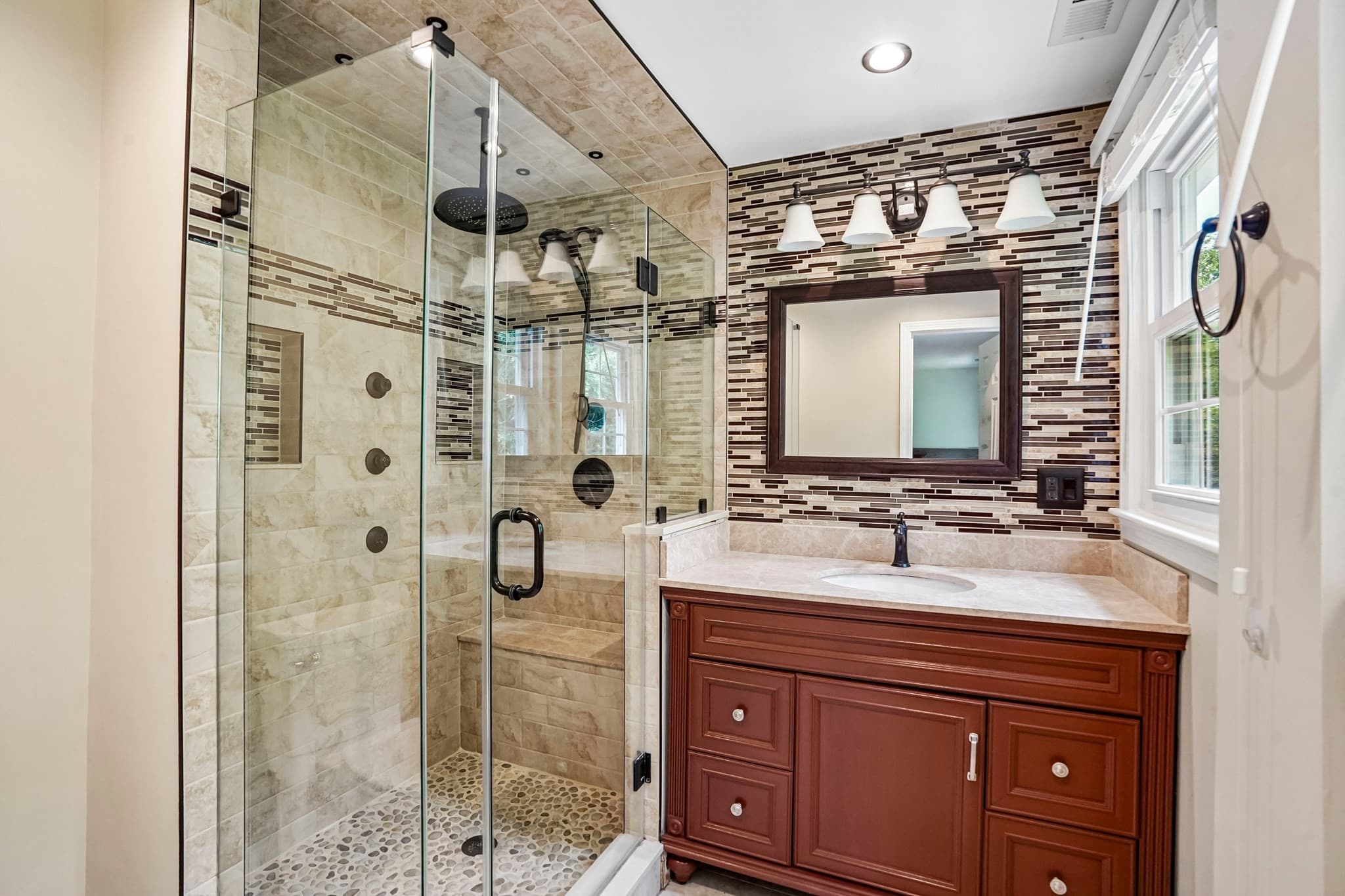 Single Family Residence at 7 Nirvana Dr, Saugus MA 01906, Saugus, photo 19 of 28