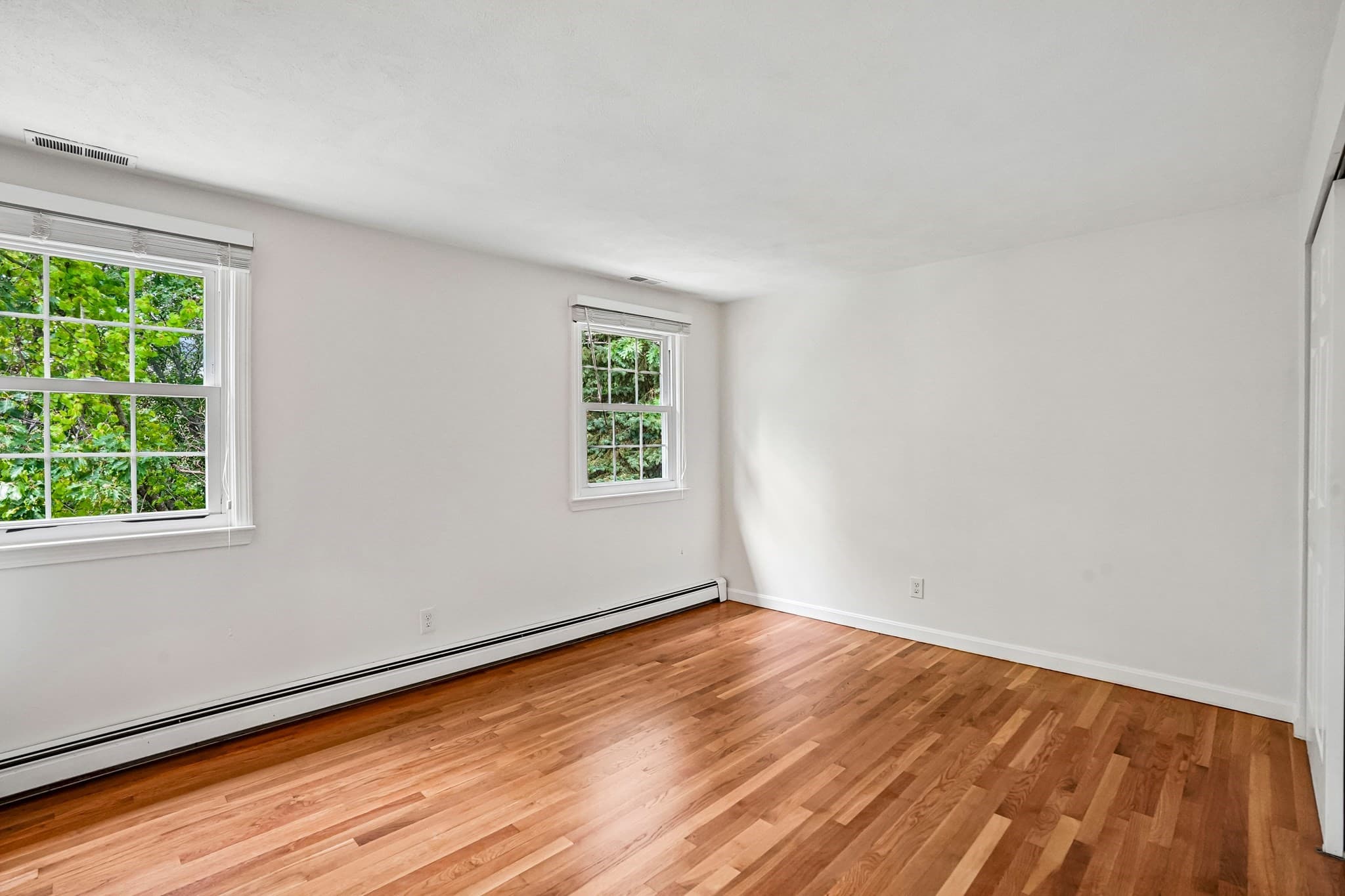 Single Family Residence at 7 Nirvana Dr, Saugus MA 01906, Saugus, photo 4 of 28