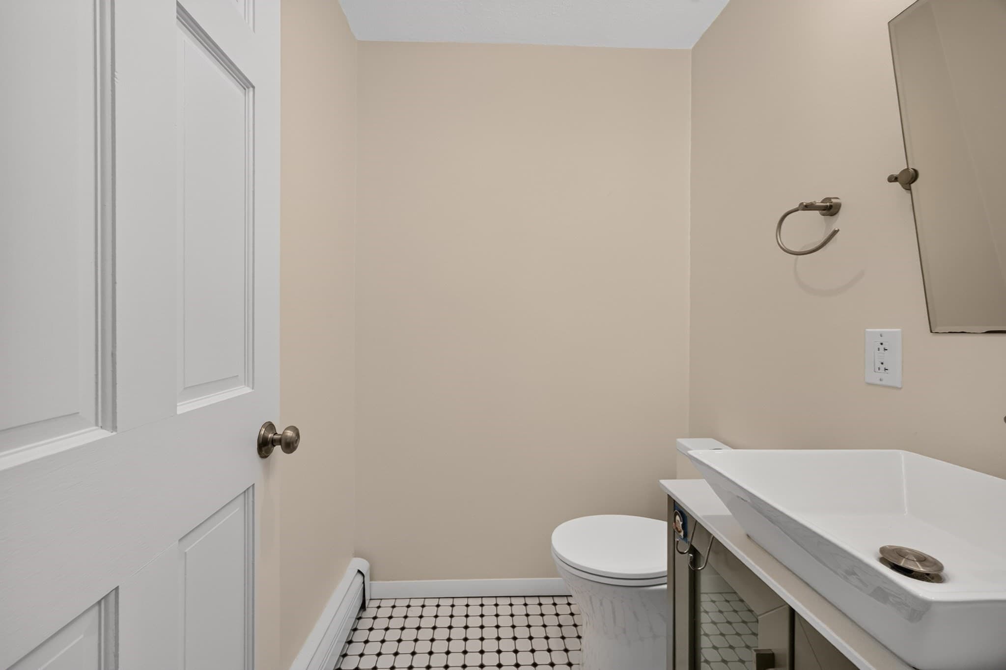 Condominium at 454 Reservoir Ave # 454, Revere MA 02151, Revere, photo 27 of 37