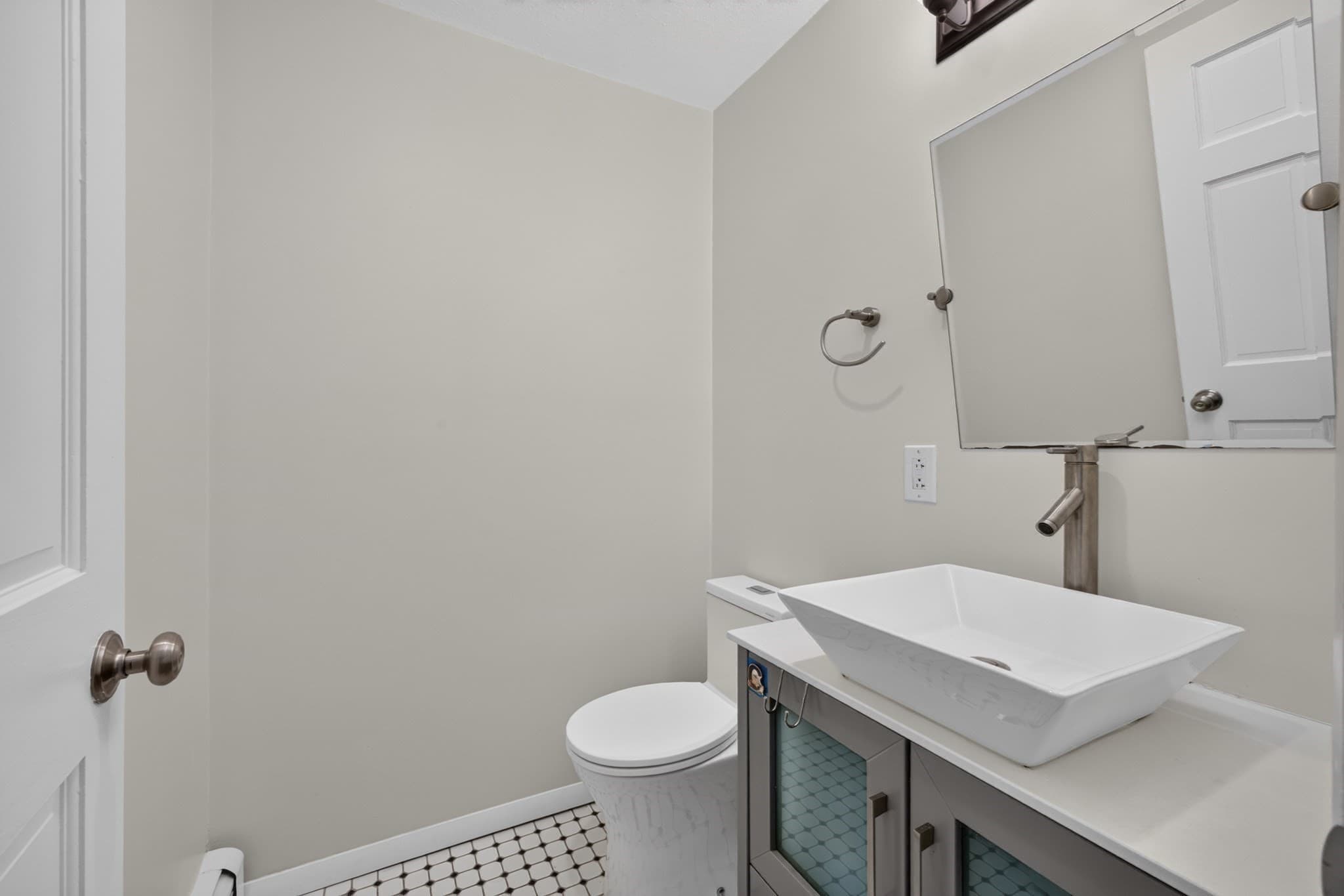 Condominium at 454 Reservoir Ave # 454, Revere MA 02151, Revere, photo 26 of 37