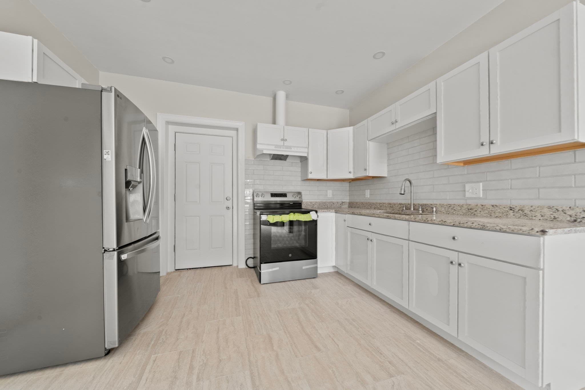 Multi Family at 79 Johnson St, Lynn MA 01902, Lynn, photo 23 of 35
