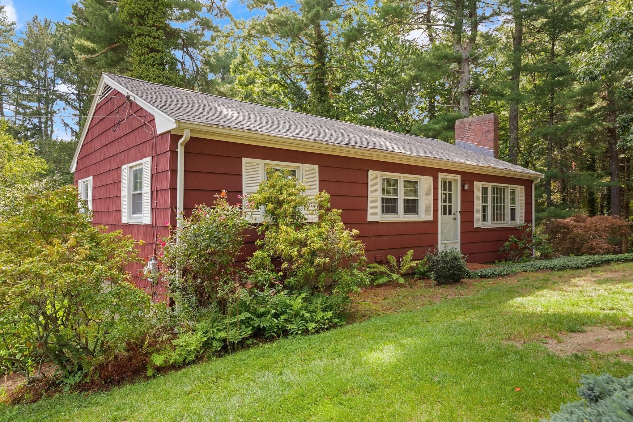 Single Family Residence at 93 Seekonk Street, Norfolk MA 02056, Norfolk, photo 4 of 34