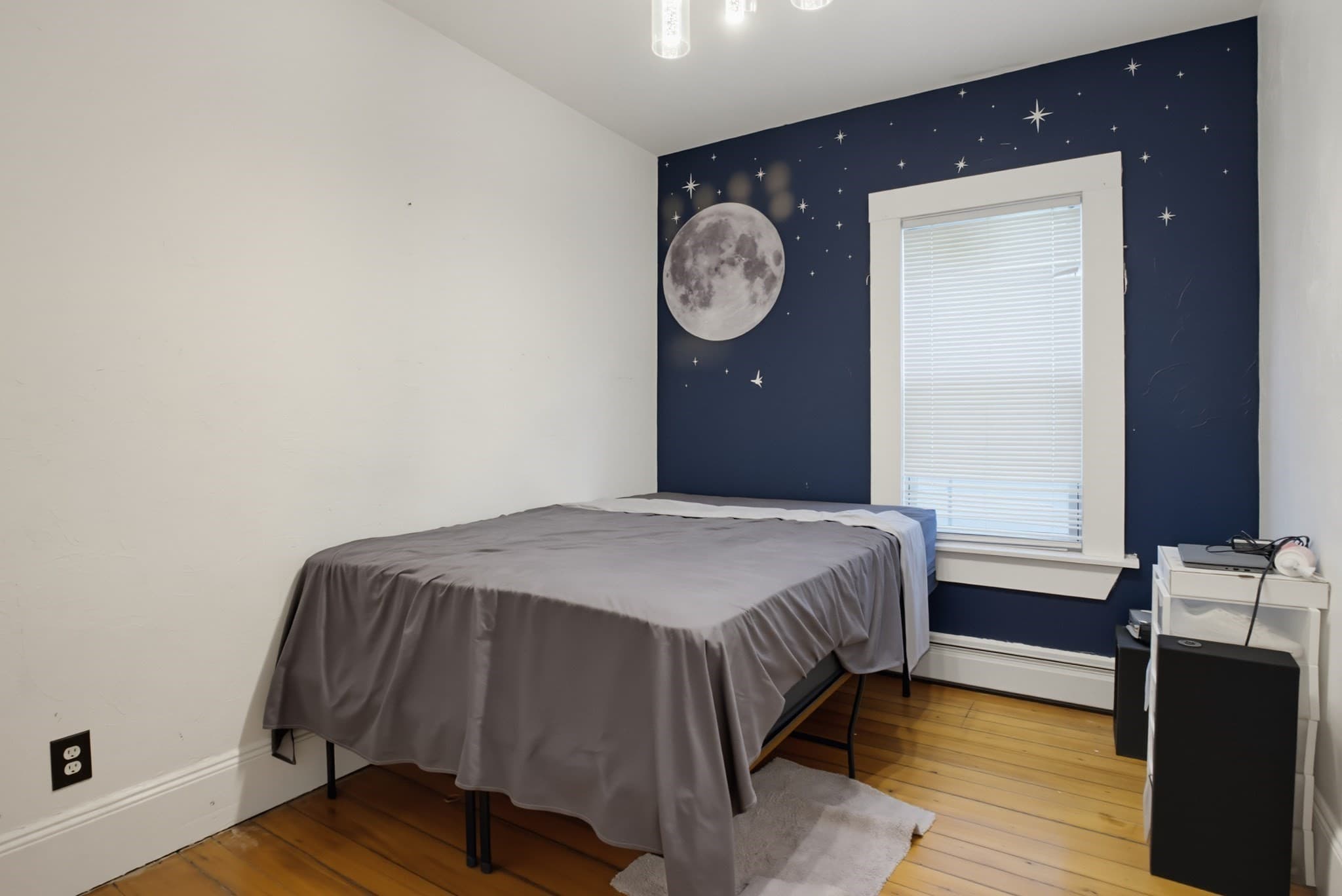 3 Family at 211 Weld St, New Bedford MA 02740, New Bedford, photo 26 of 31