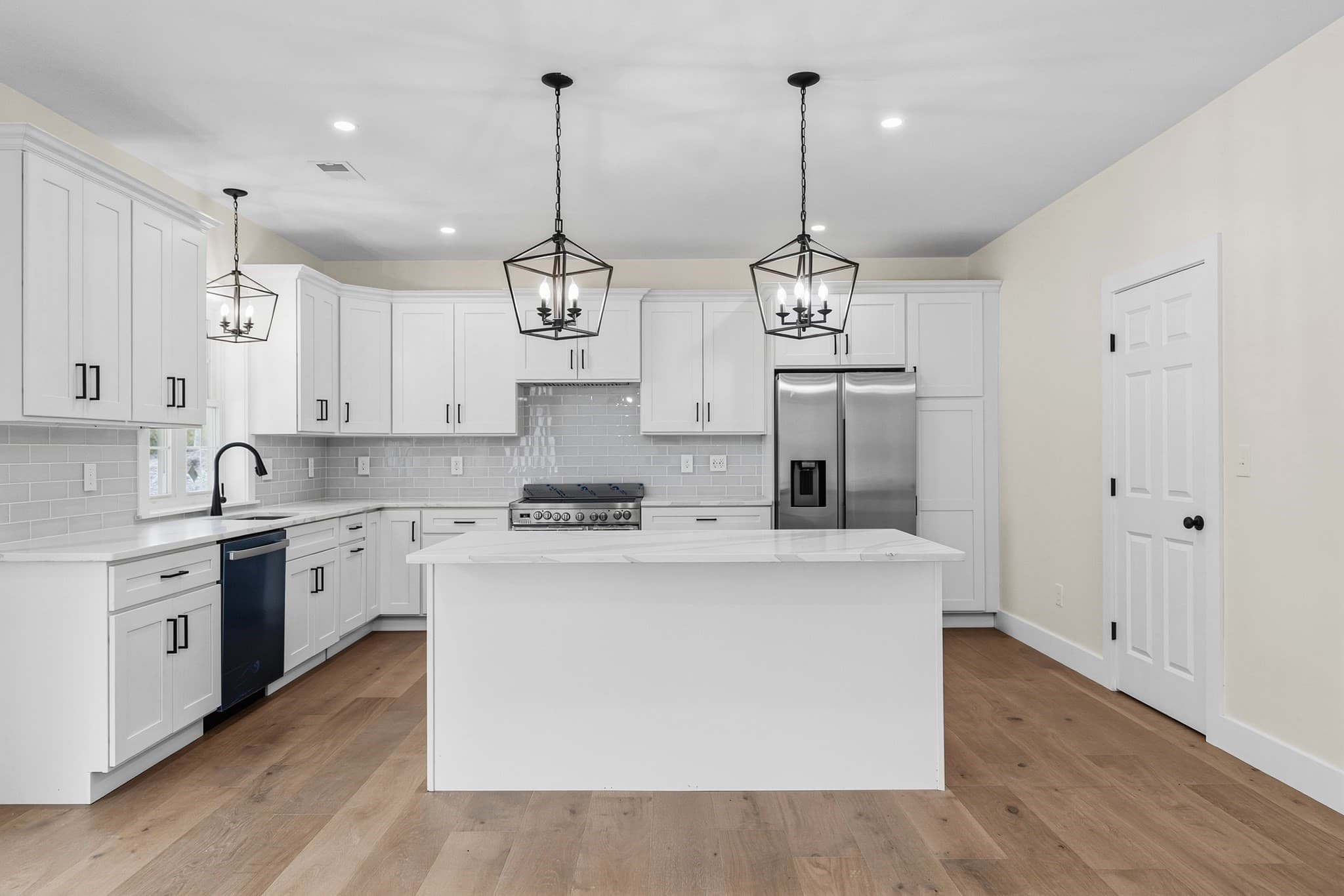 Single Family Residence at 33 Seabiscuit Dr, Plymouth MA 02360, Plymouth, photo 13 of 40