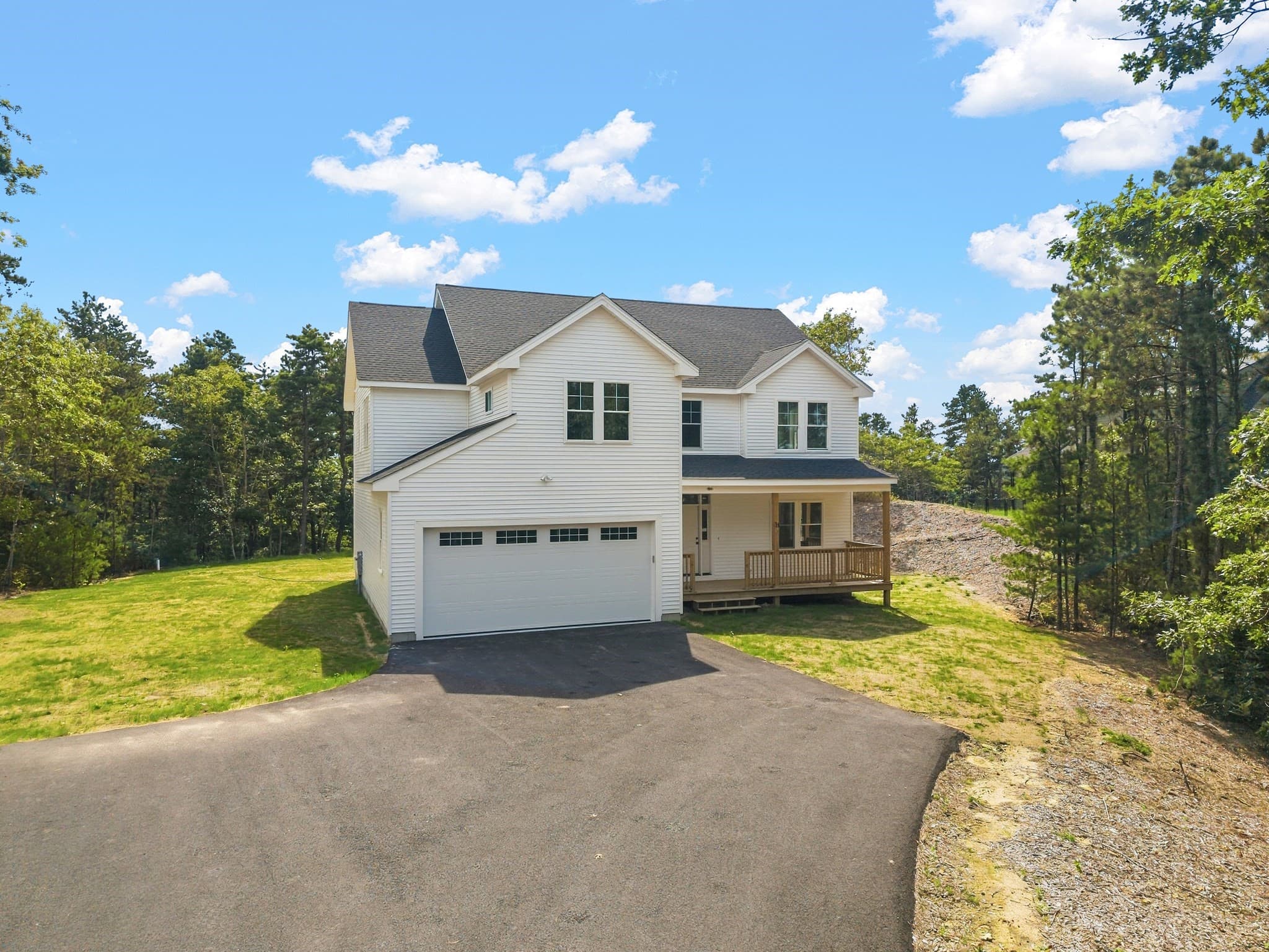 33 Seabiscuit Dr, Plymouth MA 02360