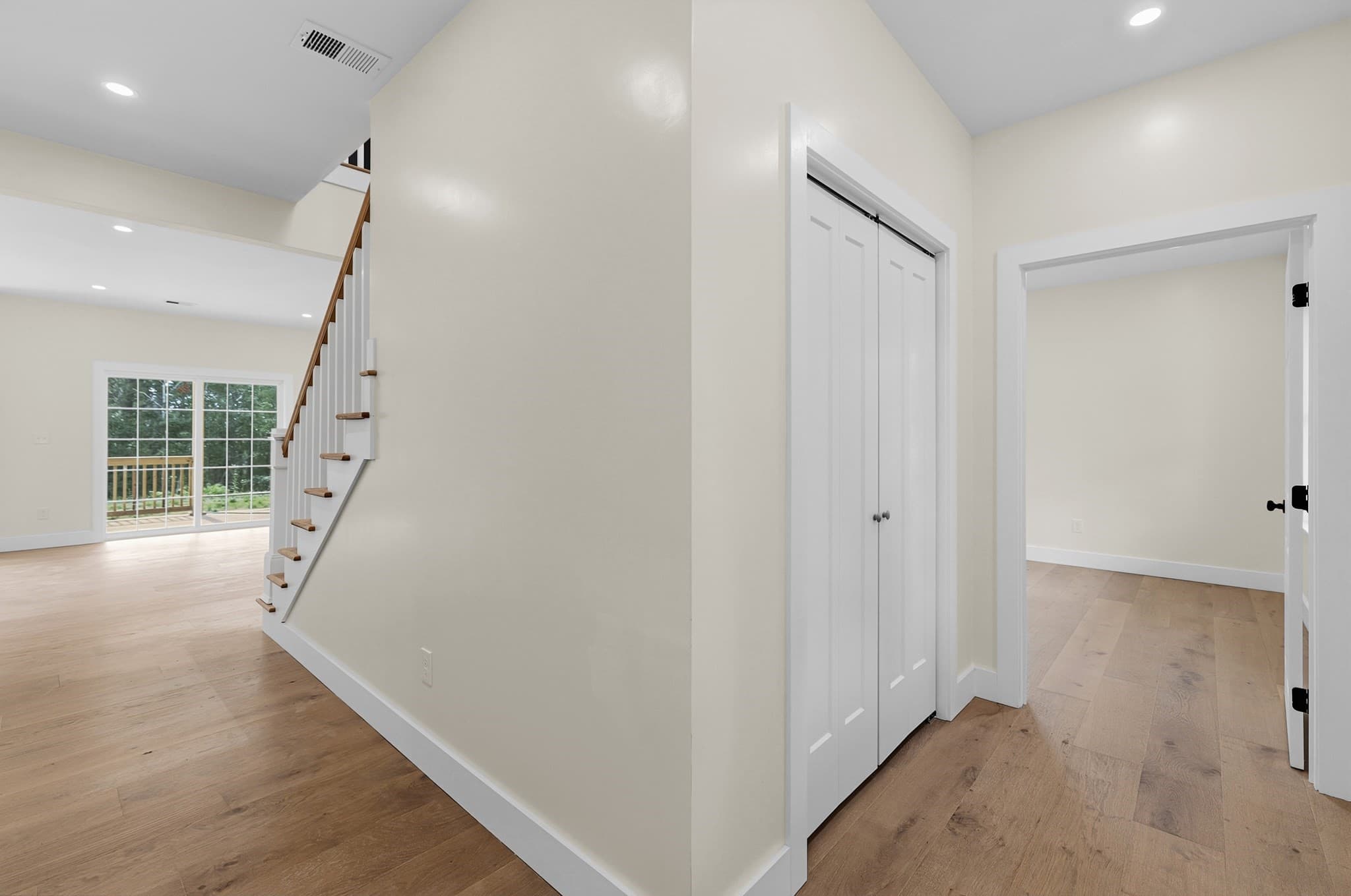 Single Family Residence at 33 Seabiscuit Dr, Plymouth MA 02360, Plymouth, photo 11 of 40