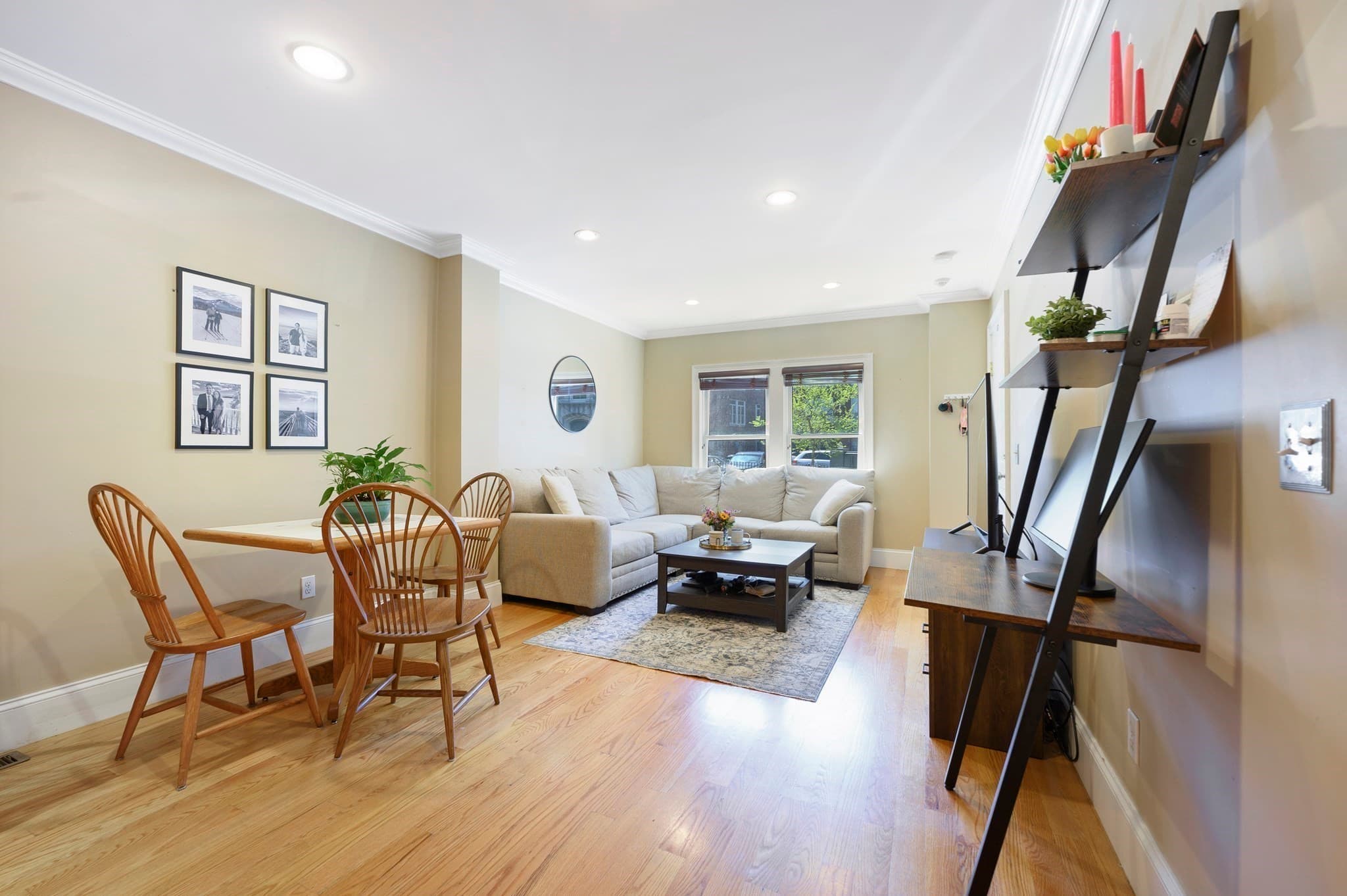 Condominium at 208-210 W 7th St # 1, Boston MA 02127, Boston, photo 3 of 22