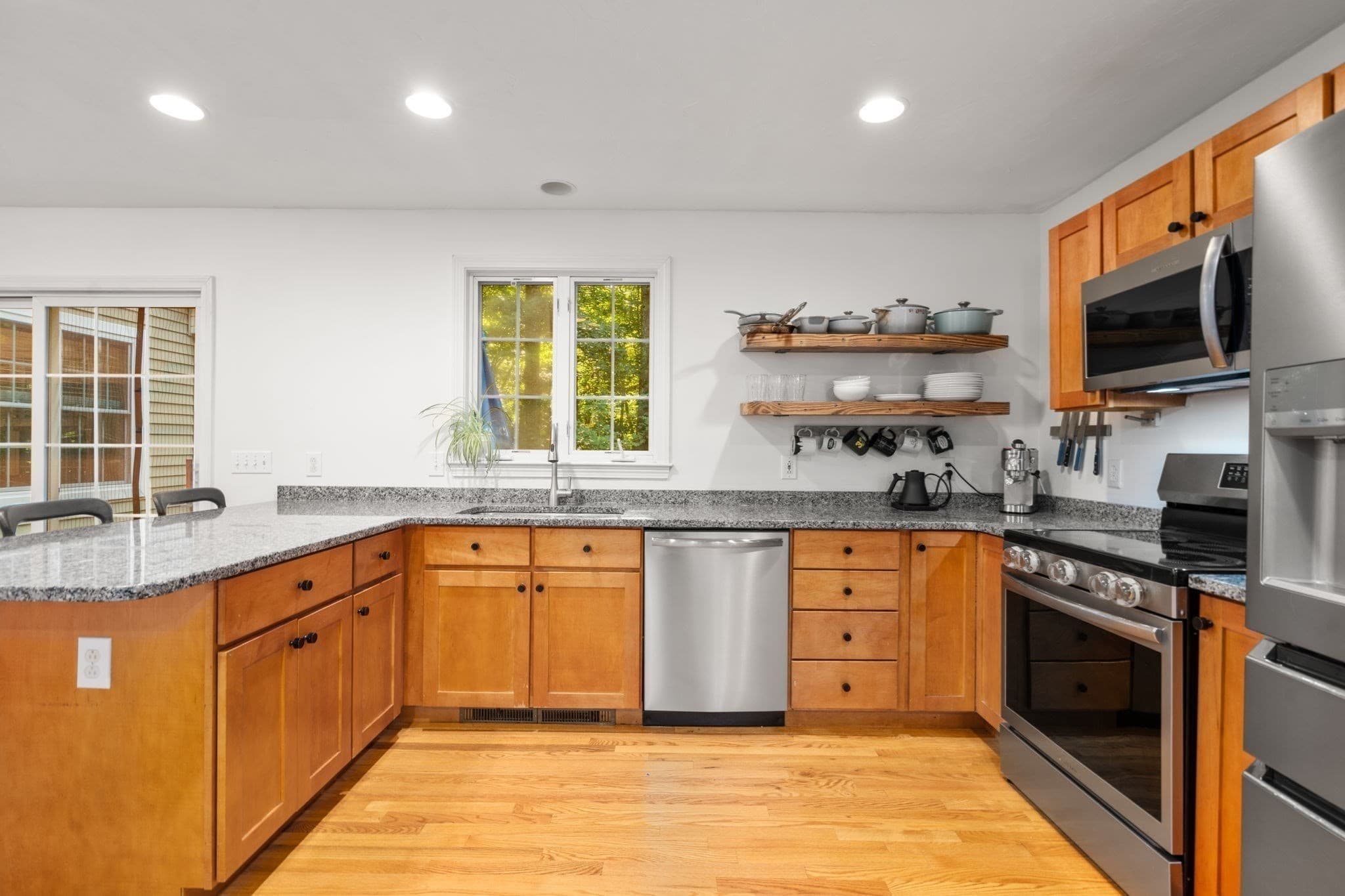 Single Family Residence at 53 E Baylies Road, Charlton MA 01507, Charlton, photo 16 of 41