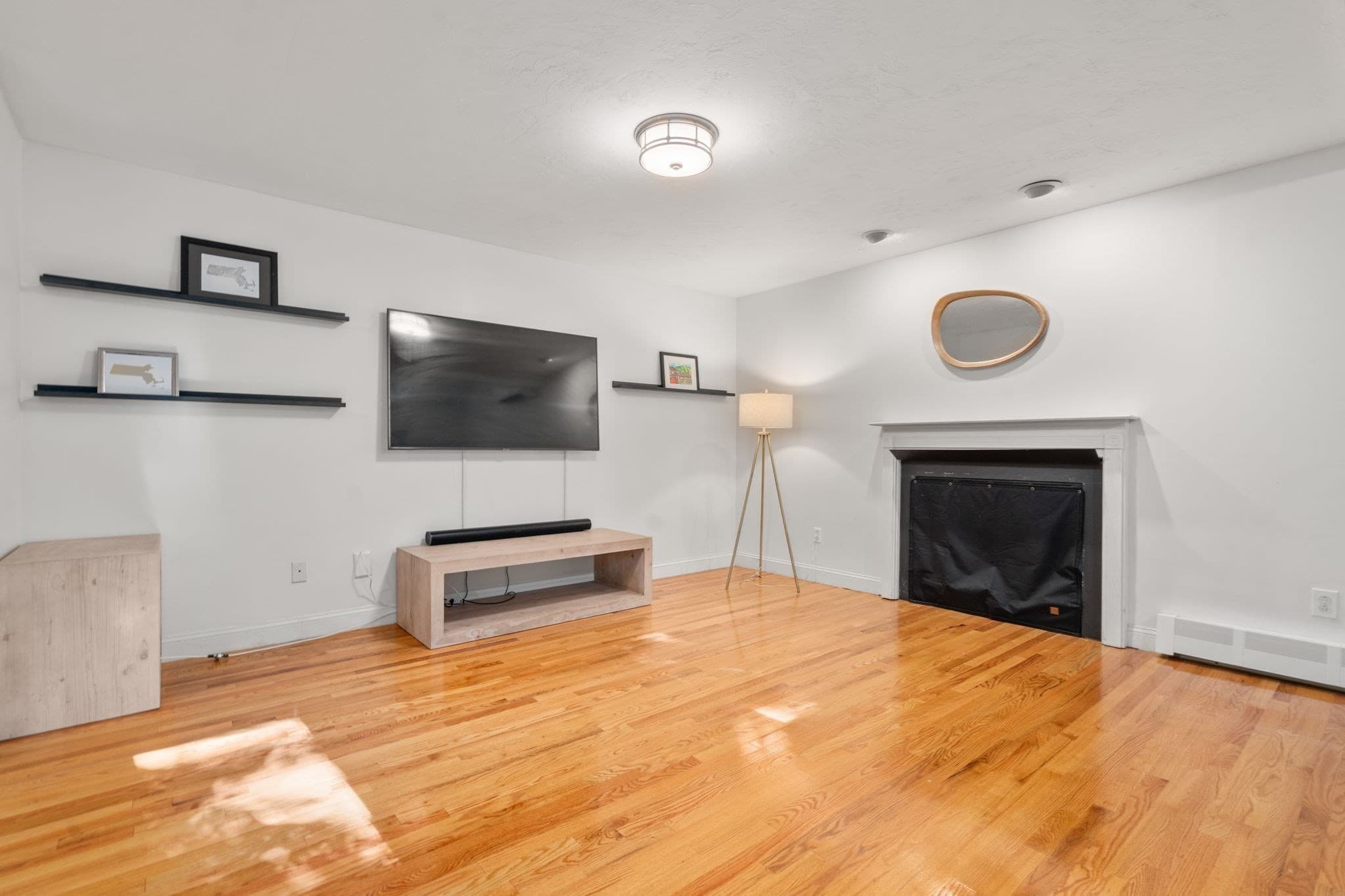 Single Family Residence at 53 E Baylies Road, Charlton MA 01507, Charlton, photo 12 of 41