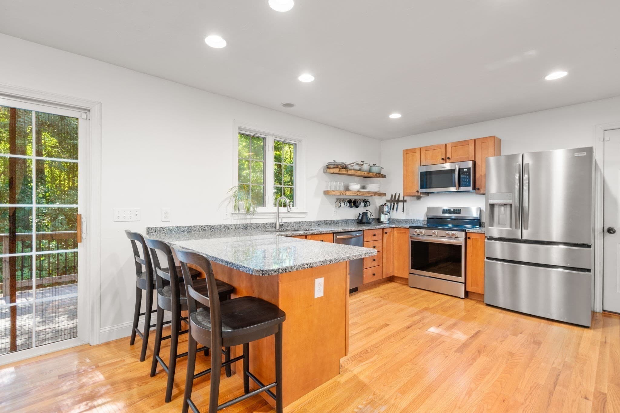 Single Family Residence at 53 E Baylies Road, Charlton MA 01507, Charlton, photo 9 of 41