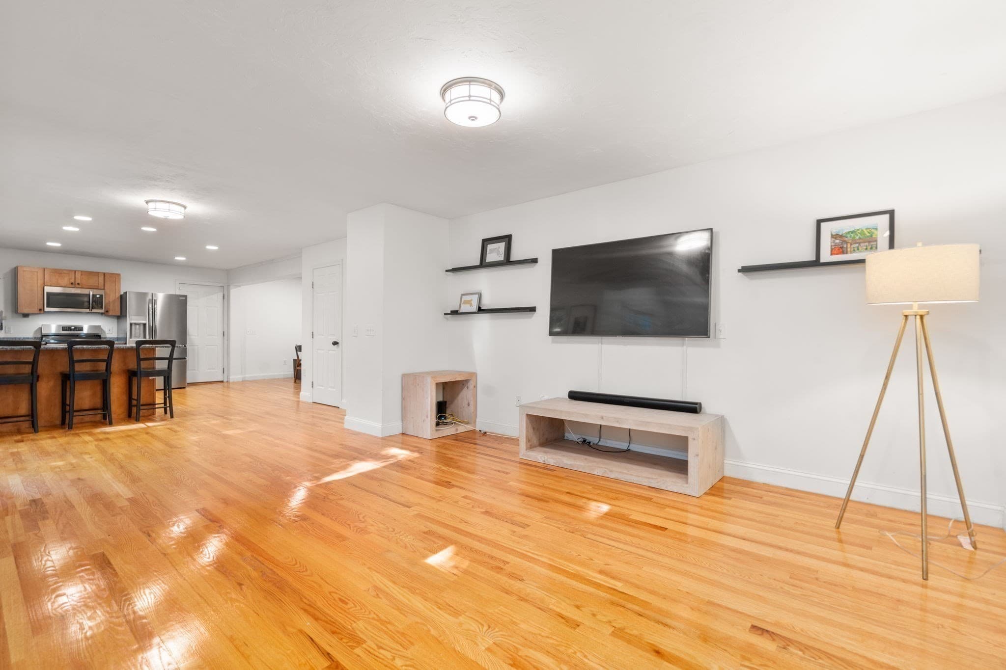 Single Family Residence at 53 E Baylies Road, Charlton MA 01507, Charlton, photo 10 of 41
