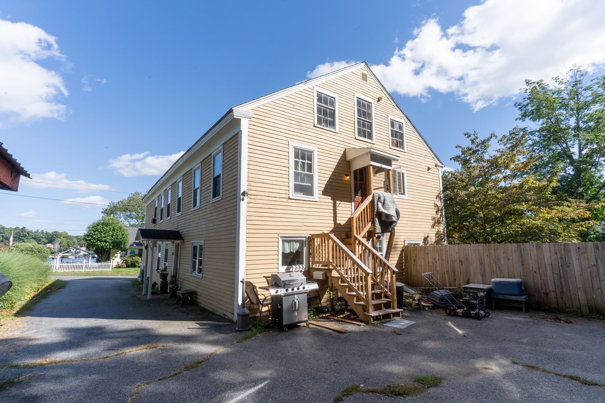 Multi Family at 110 Maple St, East Brookfield MA 01515, photo 6 of 41