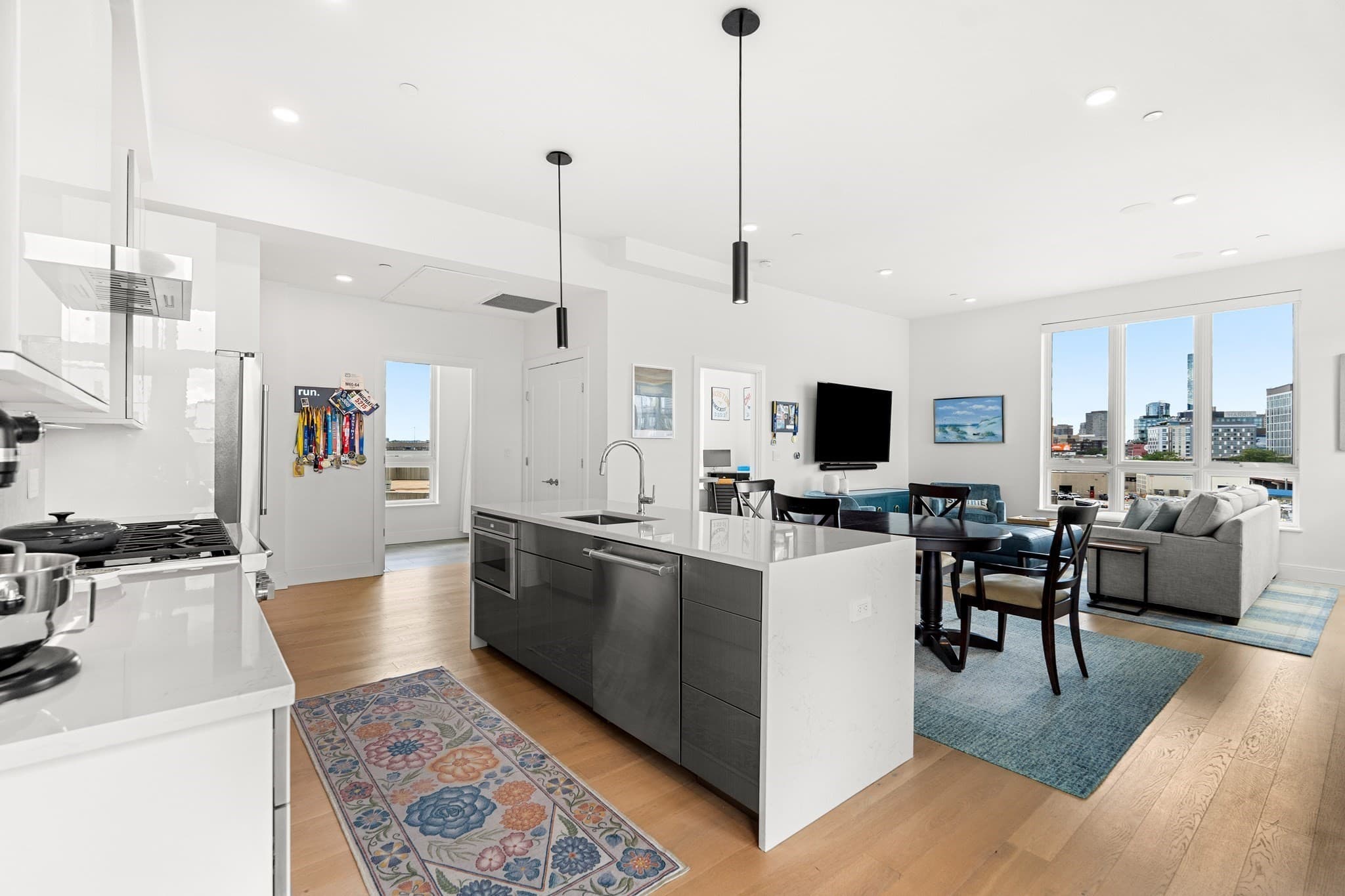 Condominium at 20 West Fifth # 5I, Boston MA 02127, photo 7 of 25