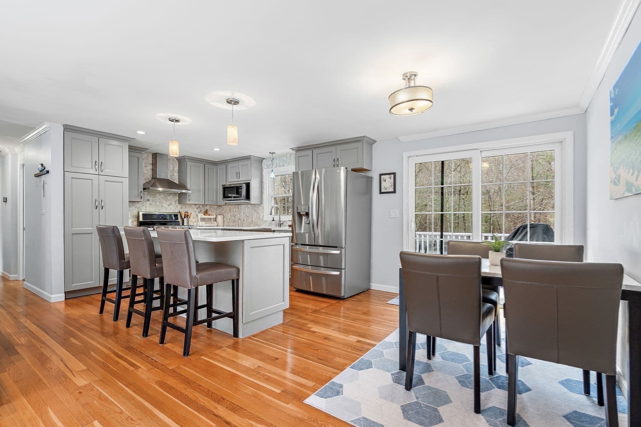 Single Family Residence at 7 Pecos Circle, Chelmsford MA 01824, Chelmsford, photo 3 of 23