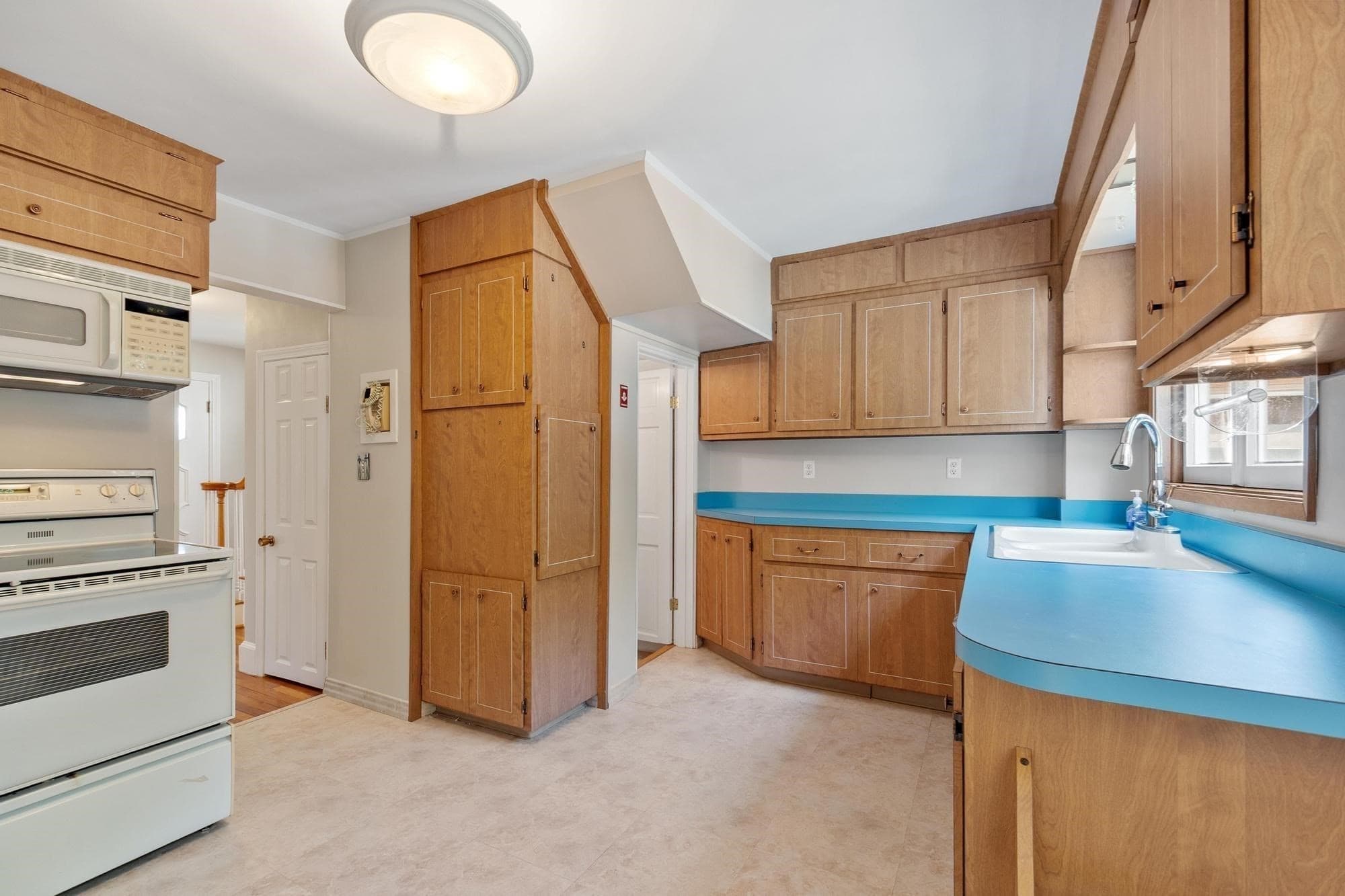 Single Family Residence at 18 Smith Road, Saugus MA 01906, Saugus, photo 11 of 35