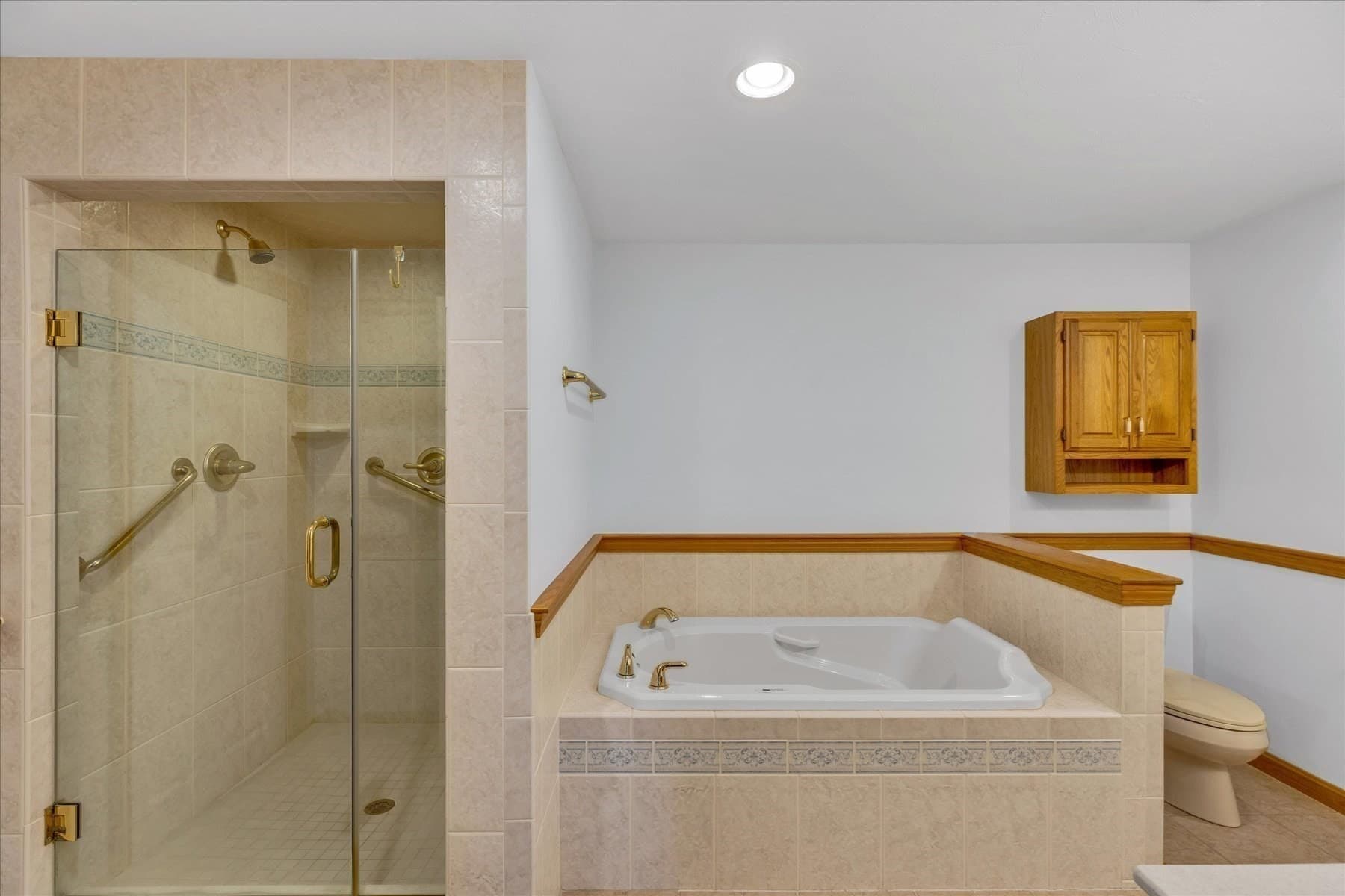 Single Family Residence at 94 Stratford Ln, Yarmouth MA 02675, Yarmouth, photo 14 of 38