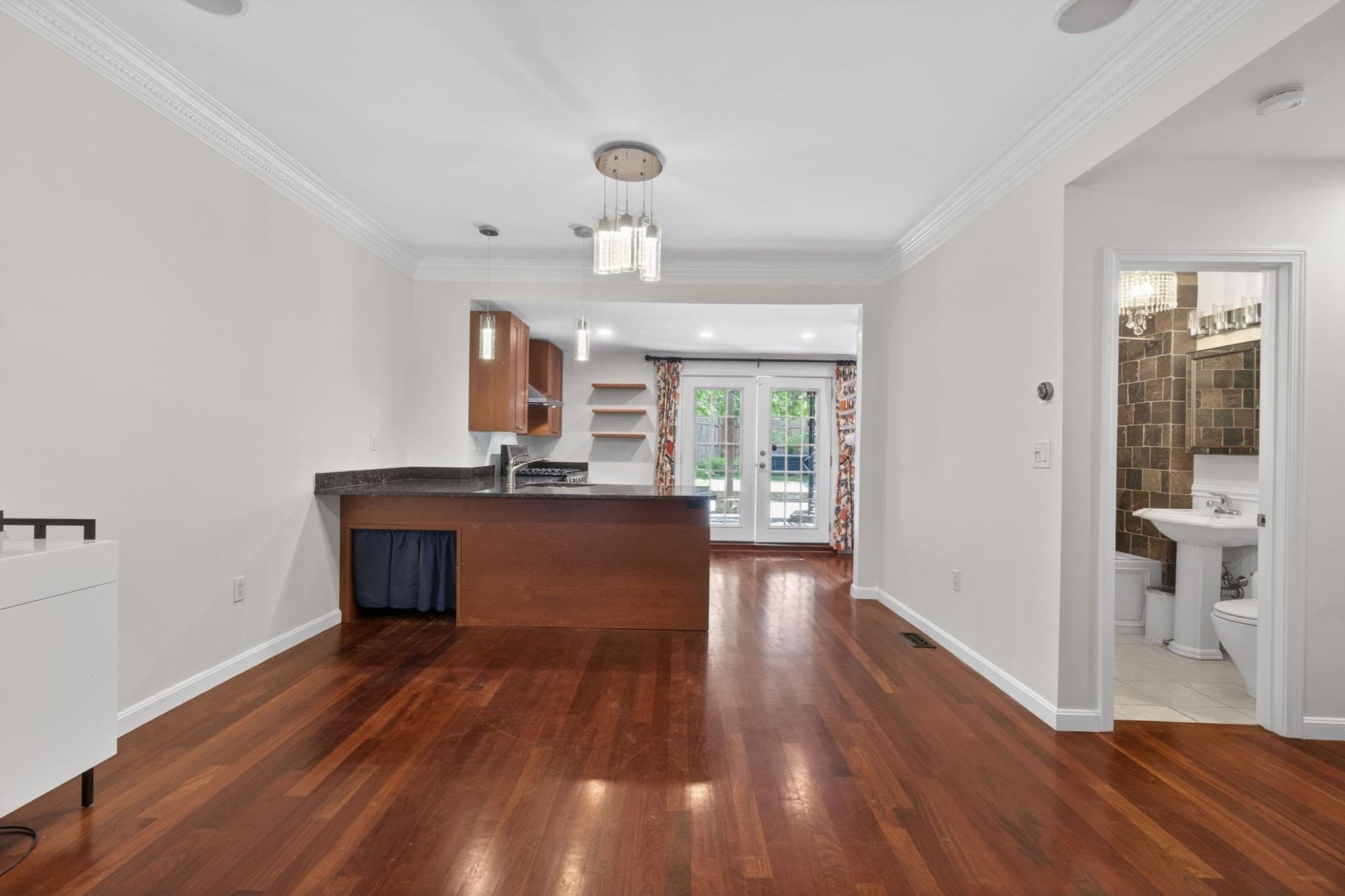 Condominium at 102 Old Harbor Street # A, Boston MA 02127, Boston, photo 3 of 36